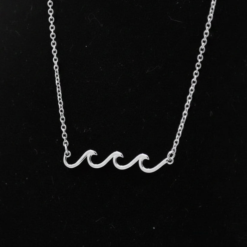 Pura Vida Delicate Wave Necklace Silver