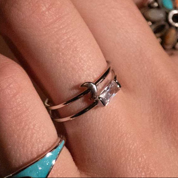 Pura Vida Two Rings Moon and Dimond Size 6