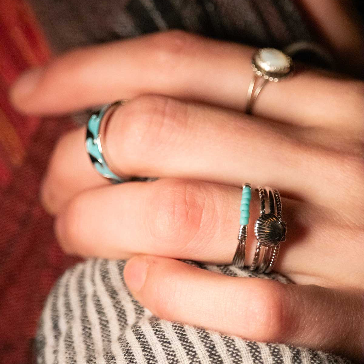Pura Vida Reversible MOP Wave Ring