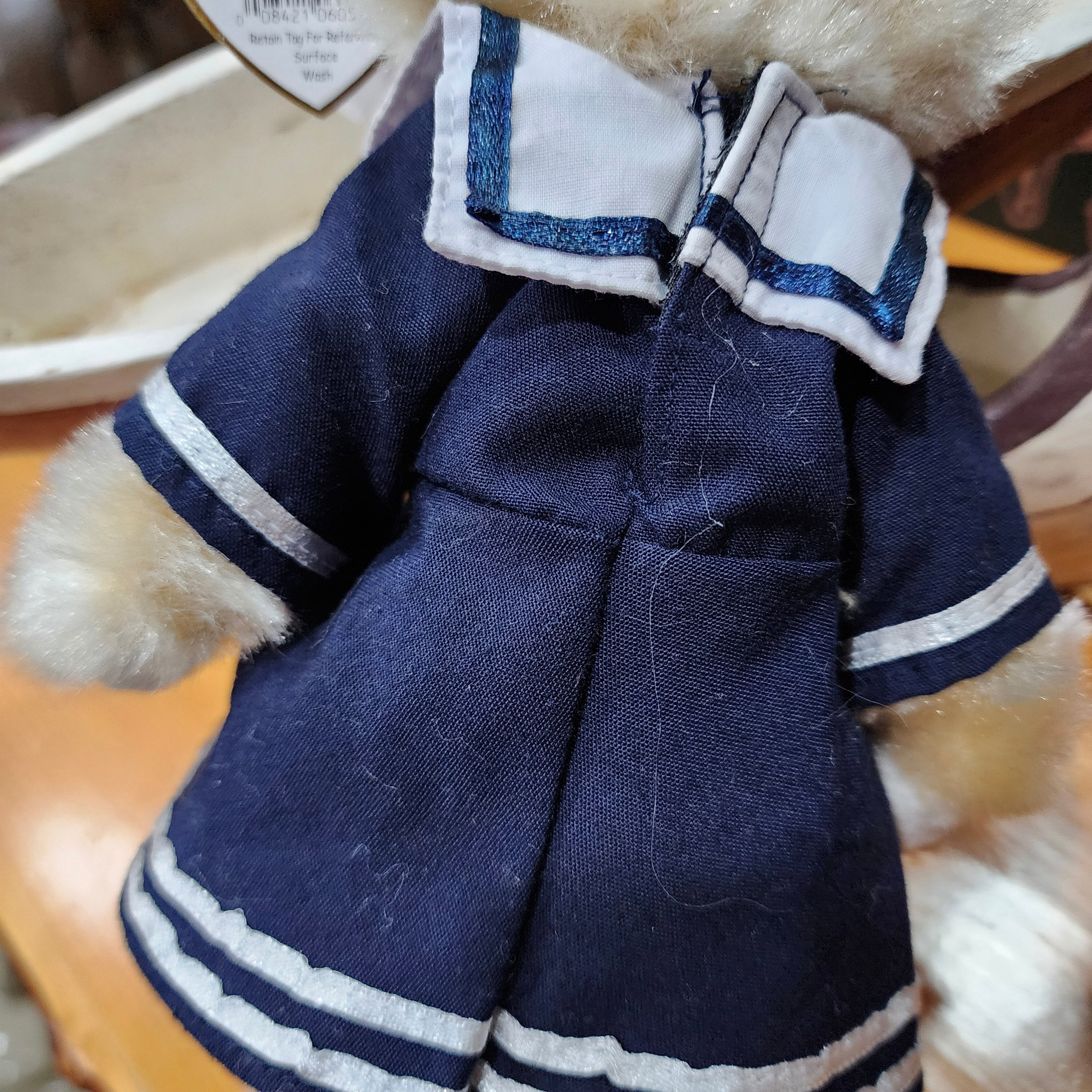 Ty Beanie Babies "Breezy the Bear"