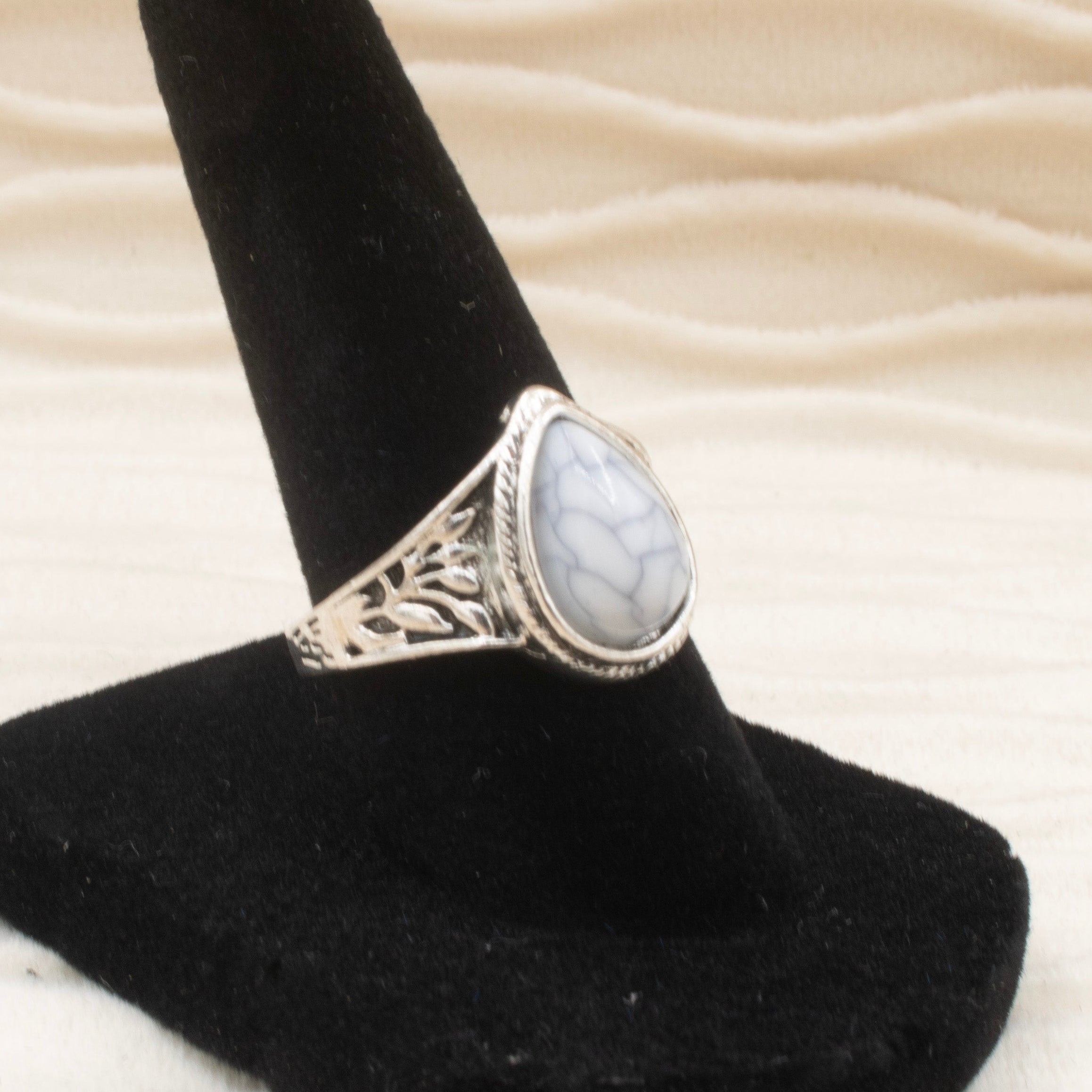 Silver Tone Howlite Ring Size 7.5