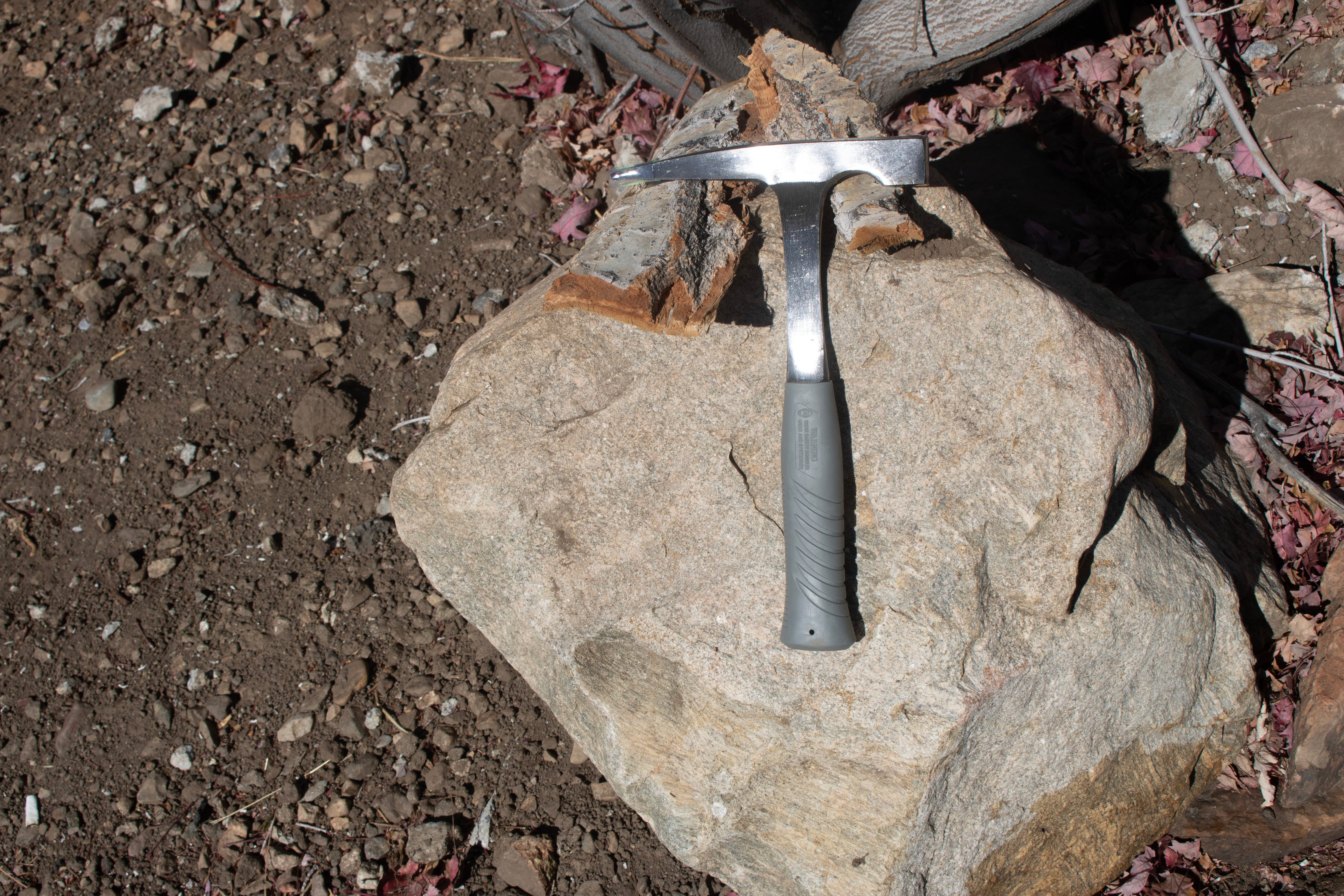 EFFICERE 22-Ounce All Steel Rock Pick Hammer