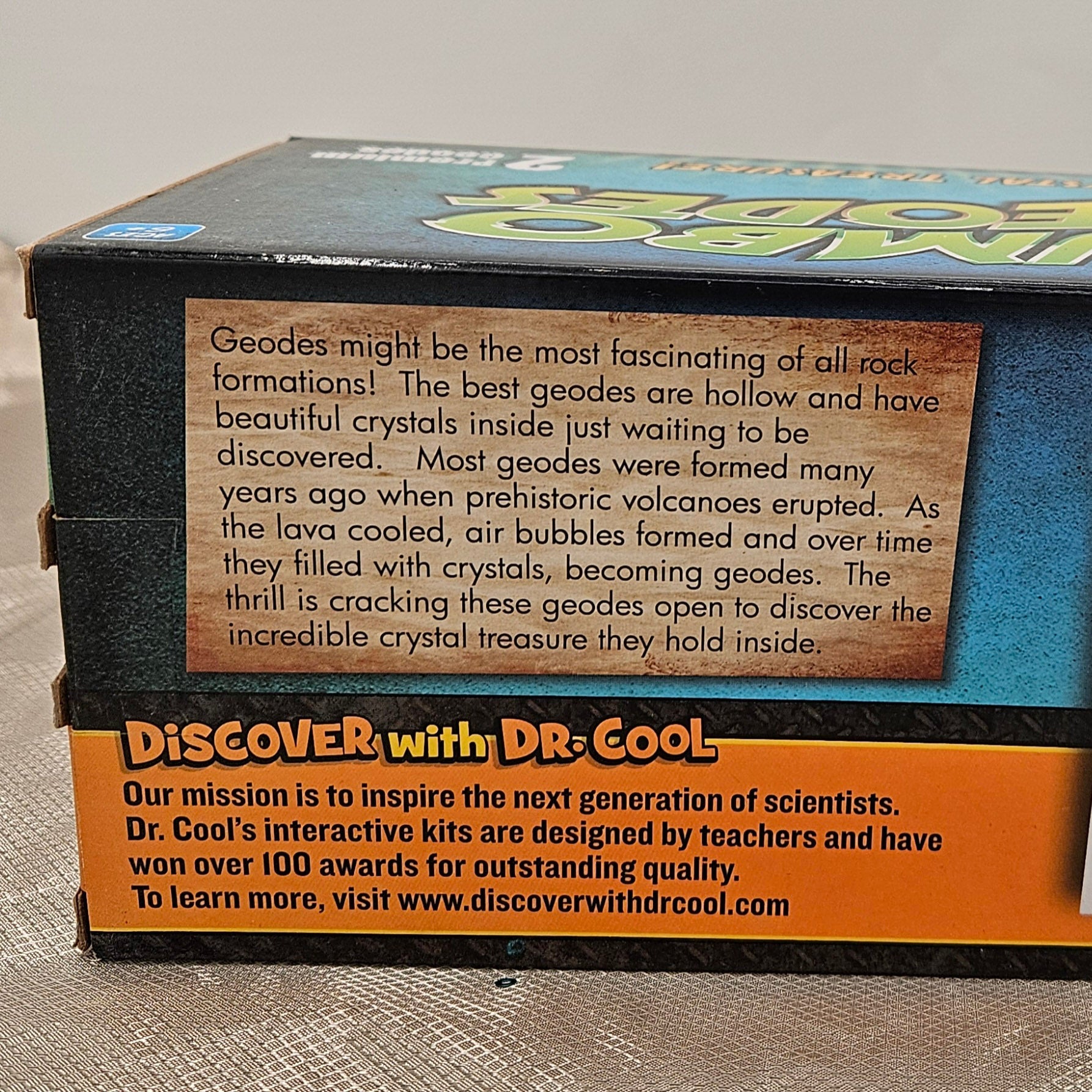 Jumbo Geodes Find Crystal Treasure. 2 Premium Geodes