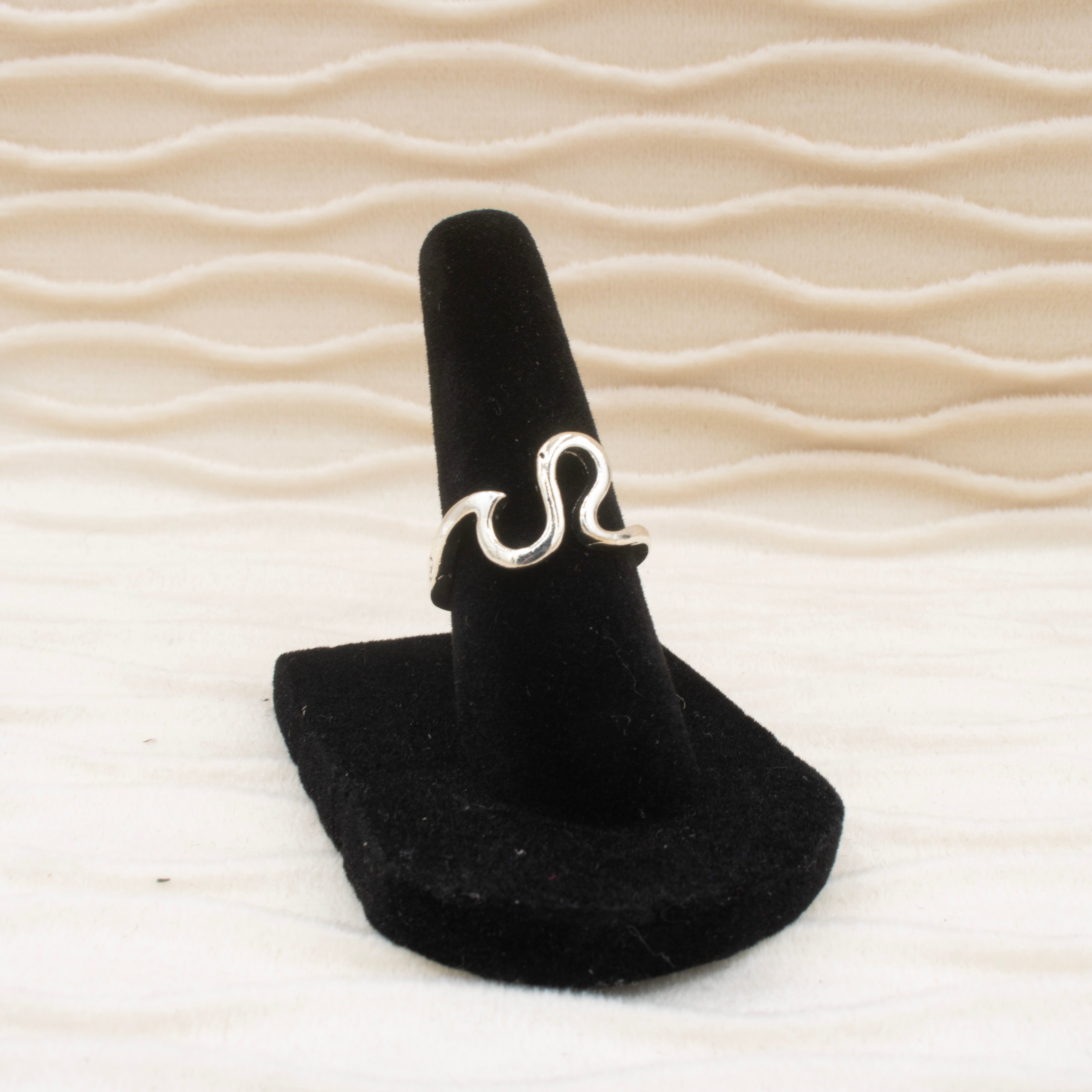 Artistic Wave Silver Tone Ring Size 6.5