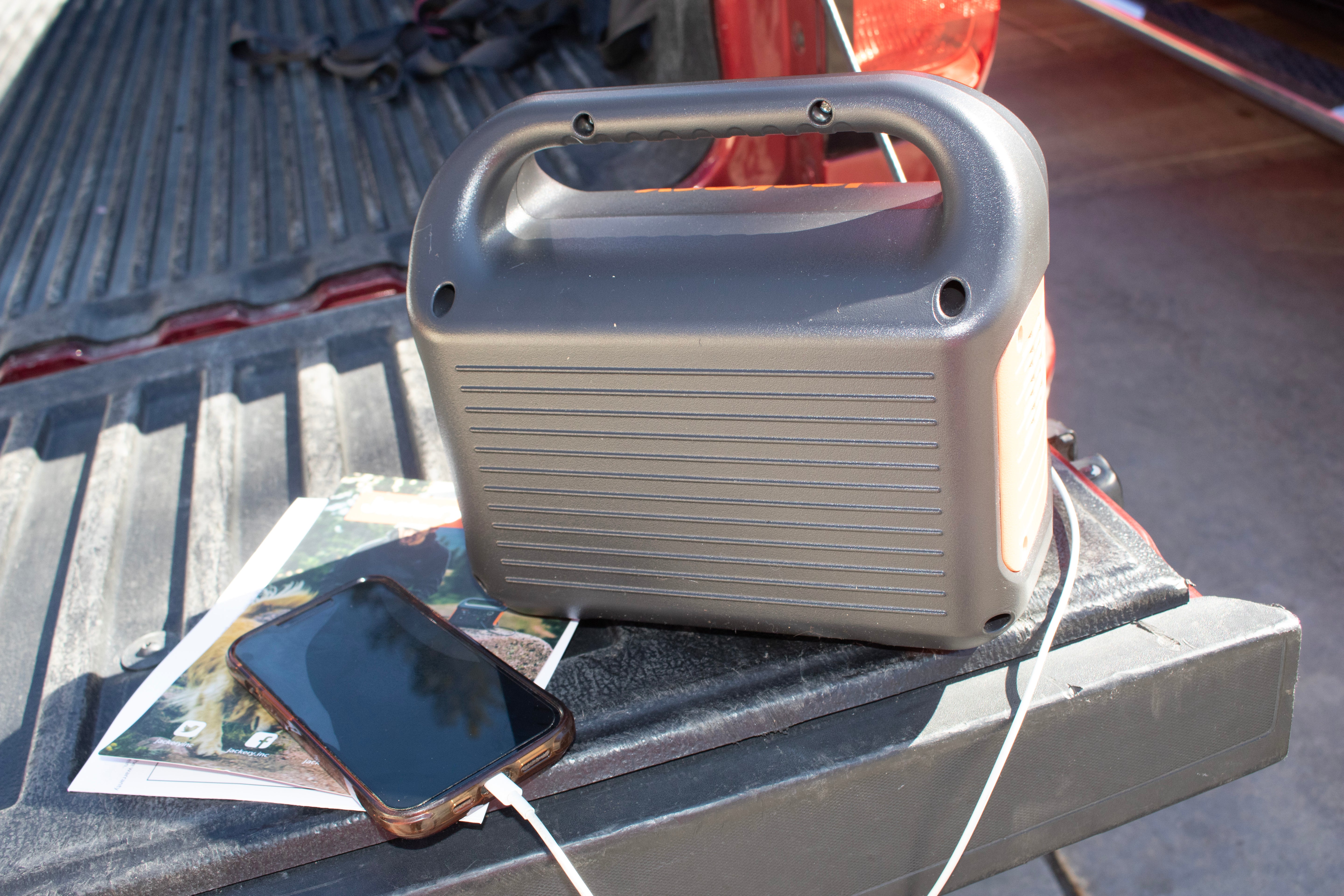 Jackery Portable Power Station Explorer 240