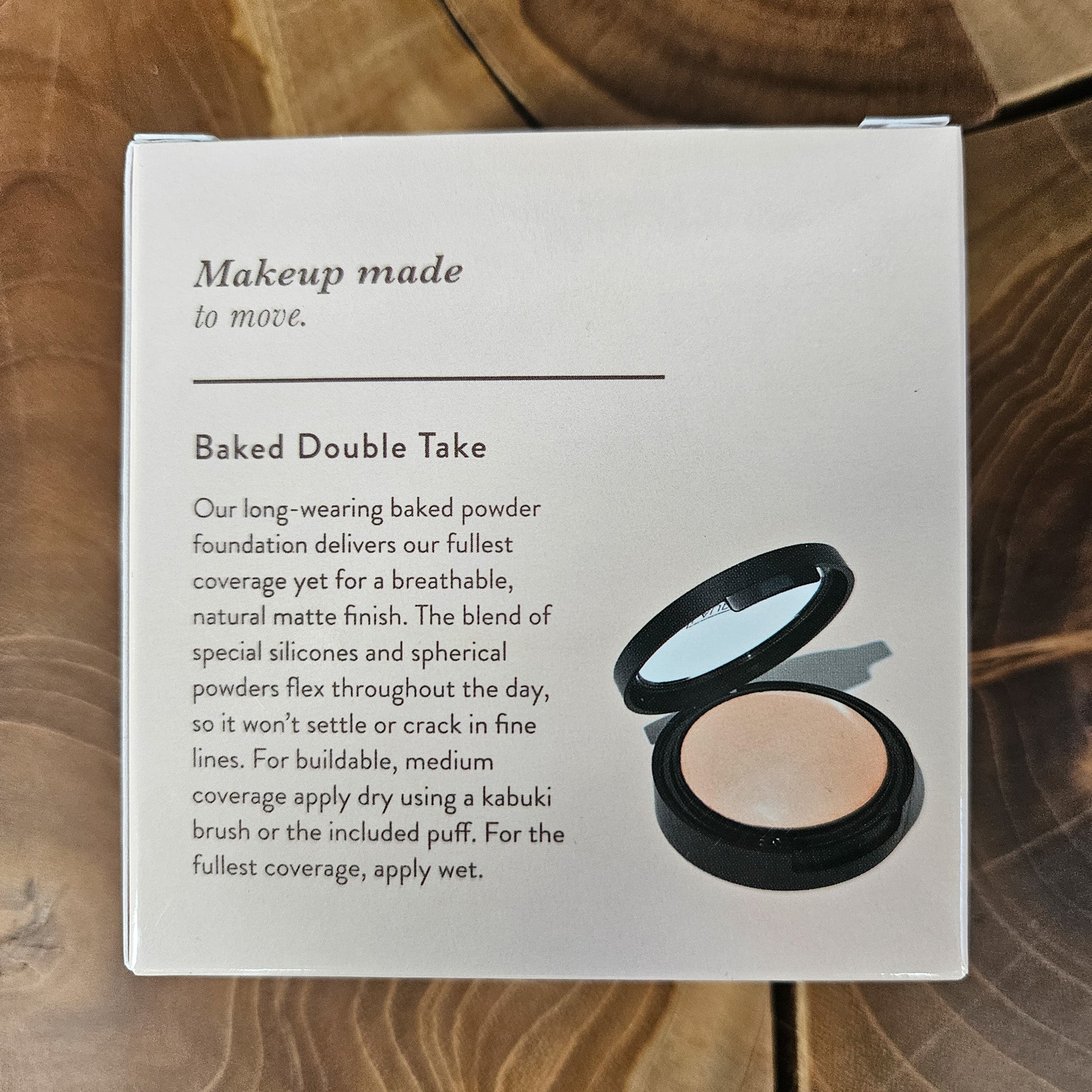 Laura Geller Double Take Baked Powder Foundation