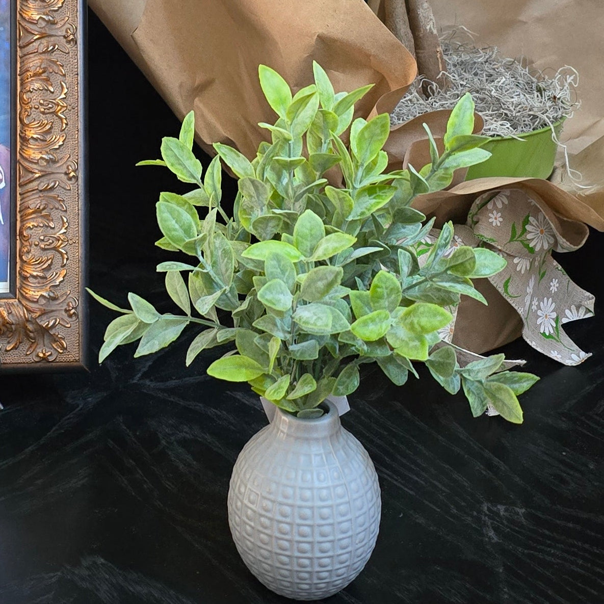 Powdered Tea Leaf in Grey Square Dot Ceramic Vase