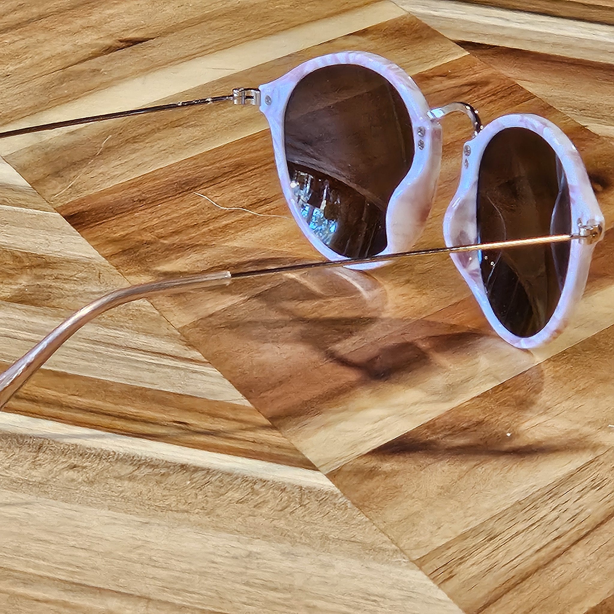 CaliBlue Marble Leaf Gold Brown Round Sunglasses