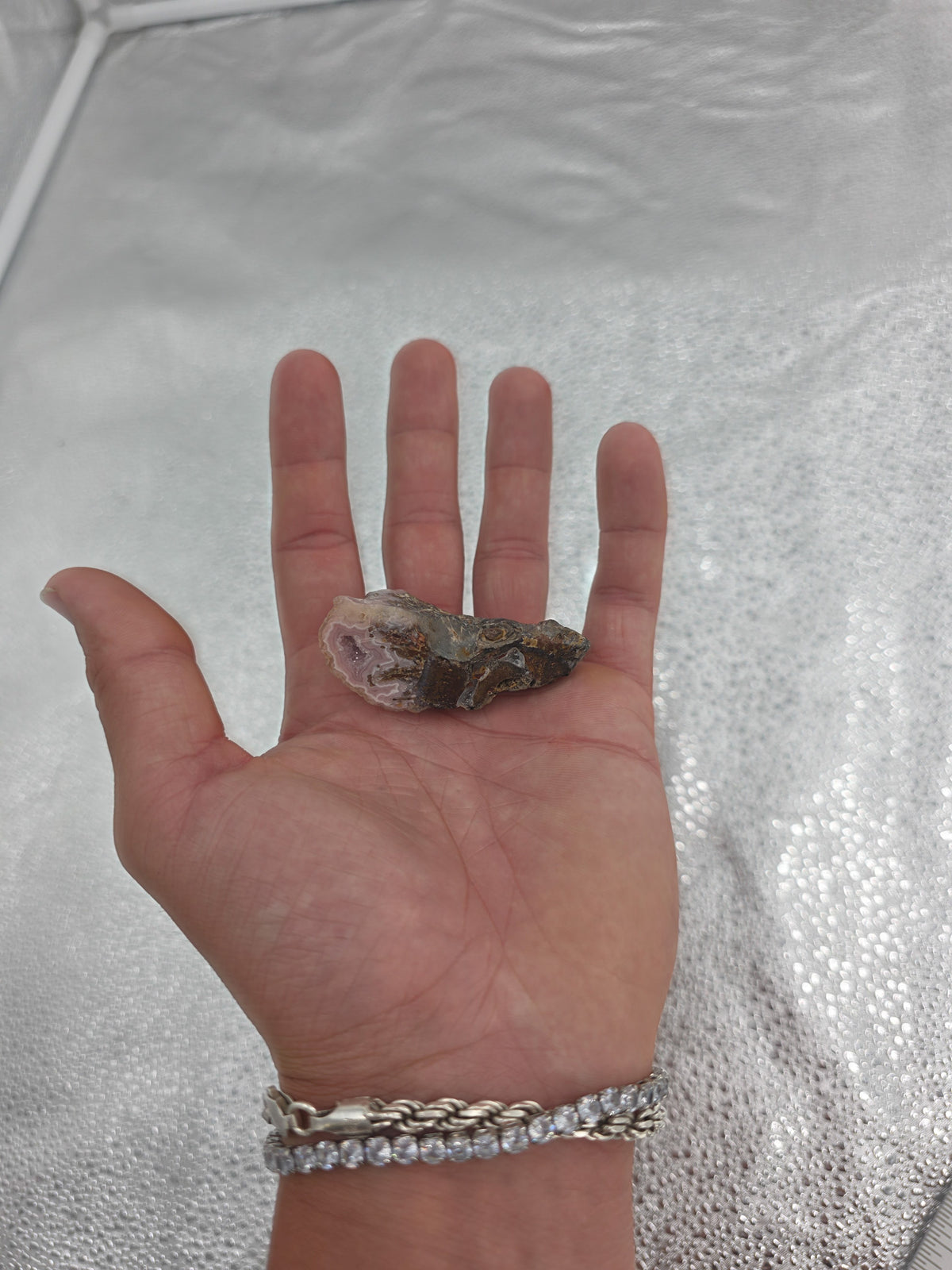 Amazing Natural Quartz Agate Stone
