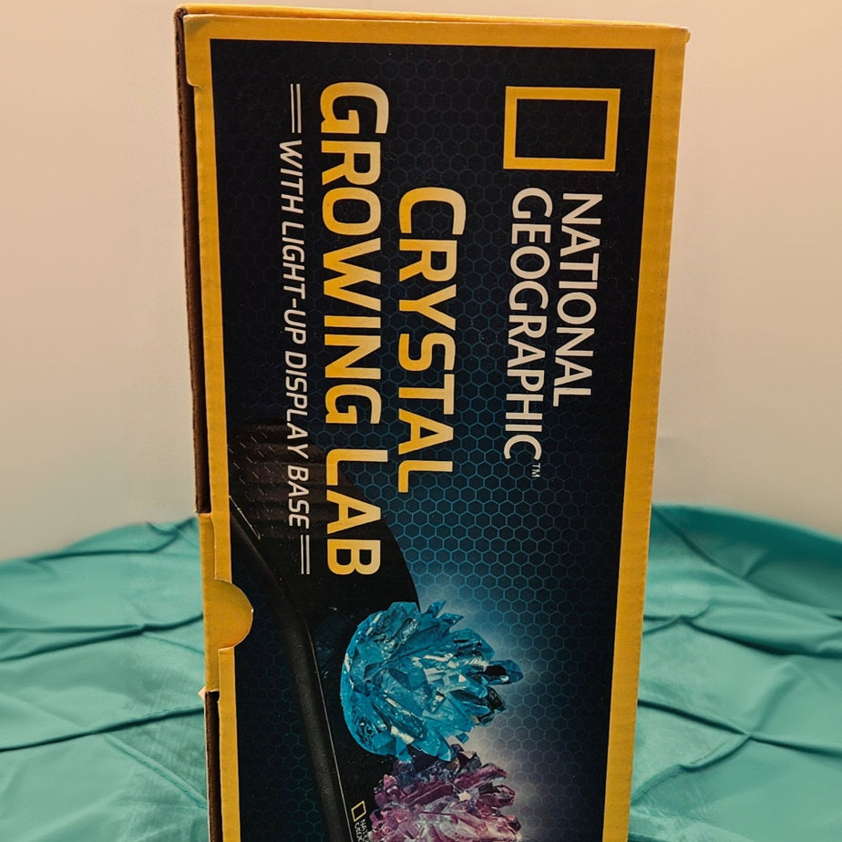 National Geographic Crystal Growing Lab with Light Up Display Base
