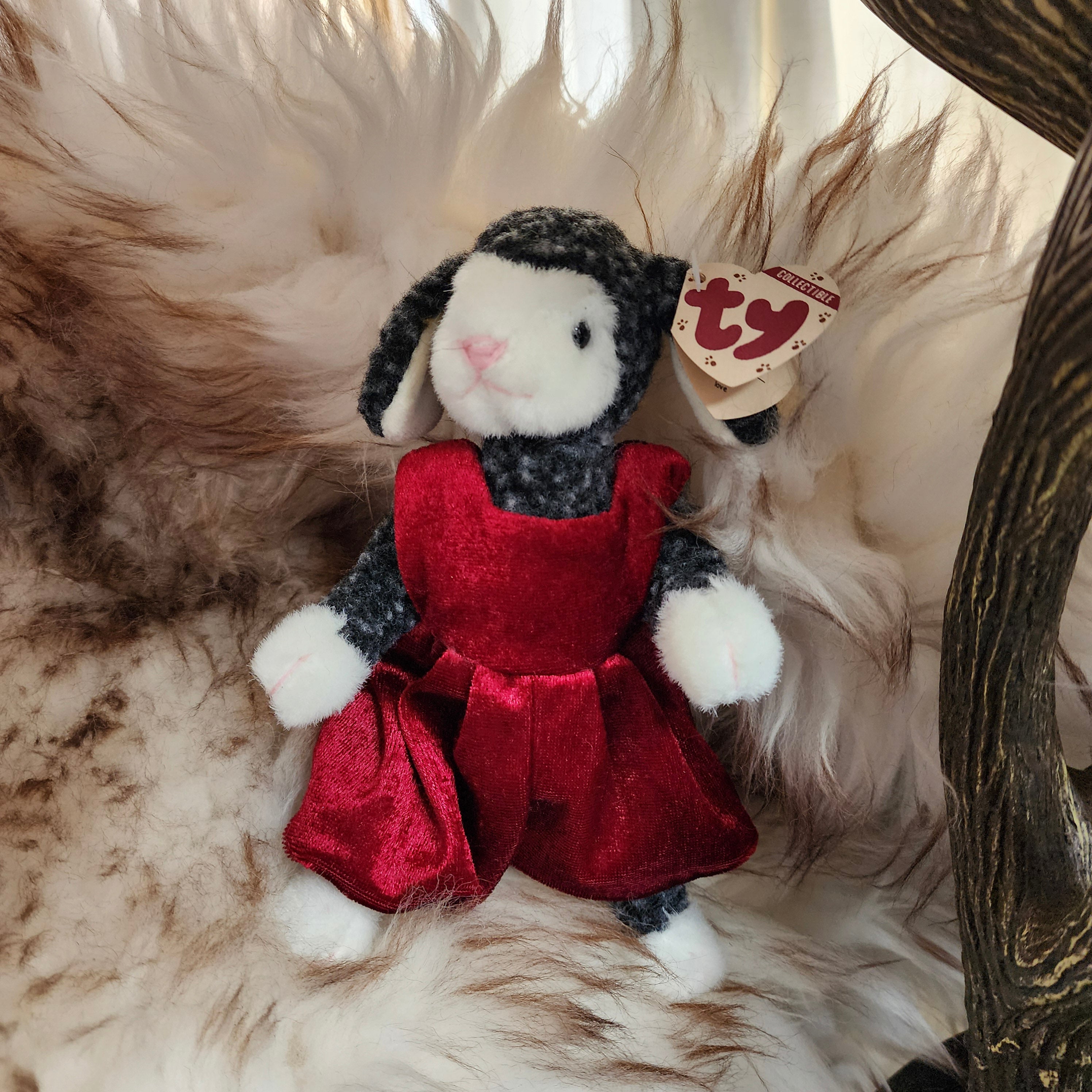 Ty Beanie Babies "Lilly the Lamb"