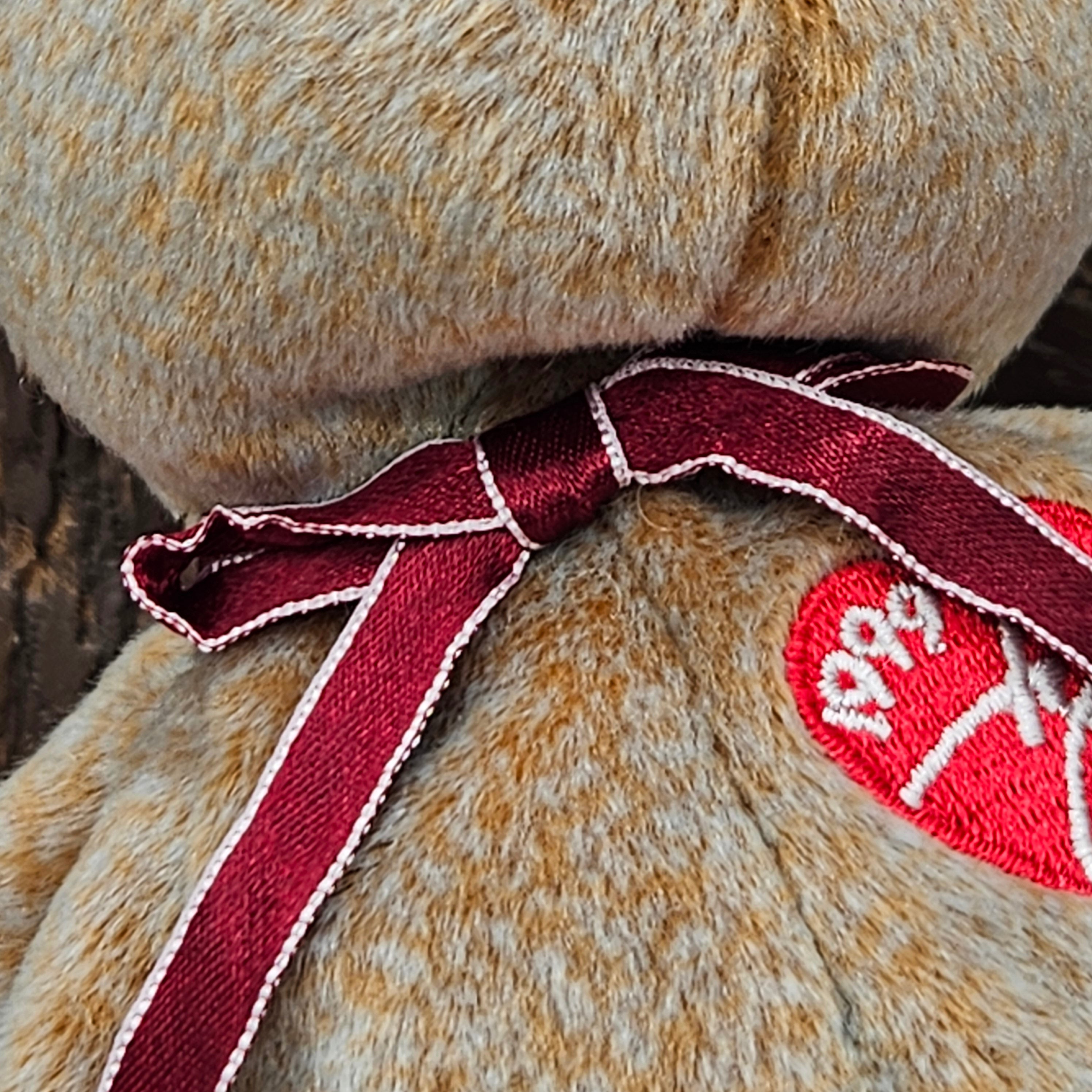 Ty Beanie Babies "1999 Signature Bear"