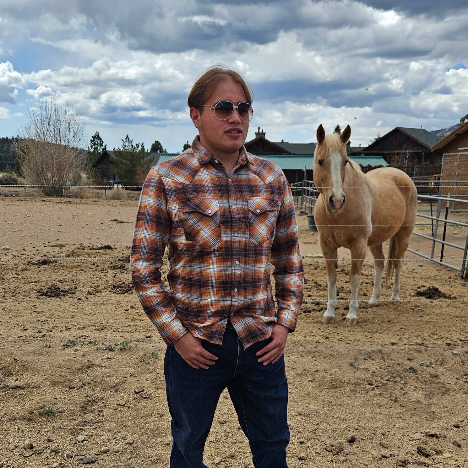 Pendleton Wyatt Gambler Long Sleeve Button Up Shirt with Classic Pearl Snaps