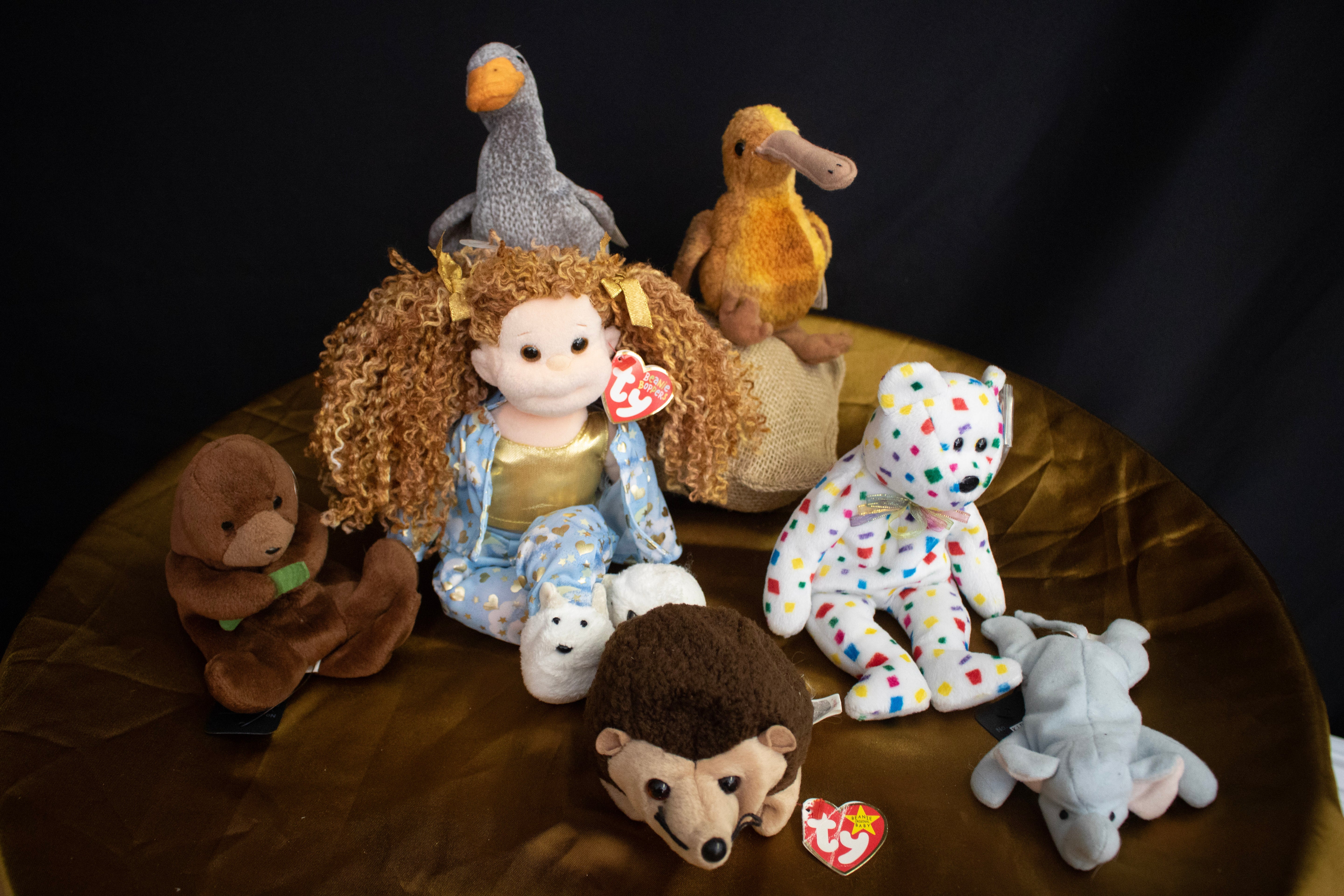 Ty Beanie Babies "Beak The Kiwi Bird"