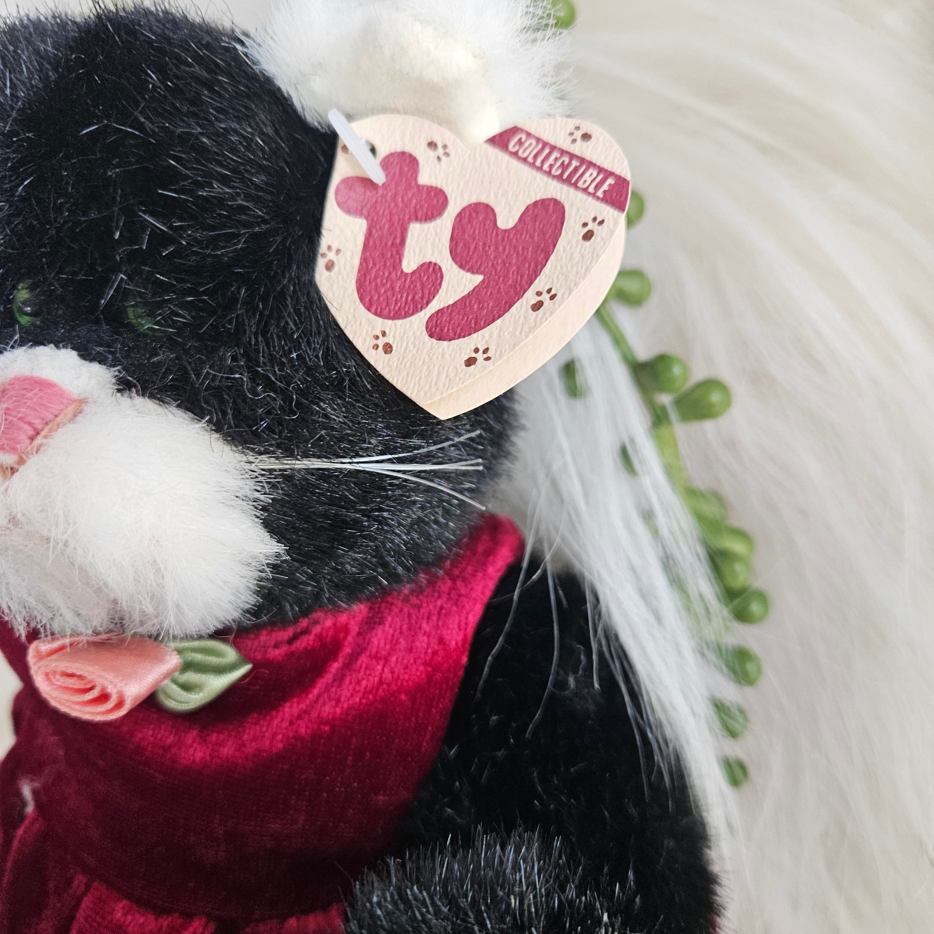 Ty Beanie Babies "Ebony the Cat"