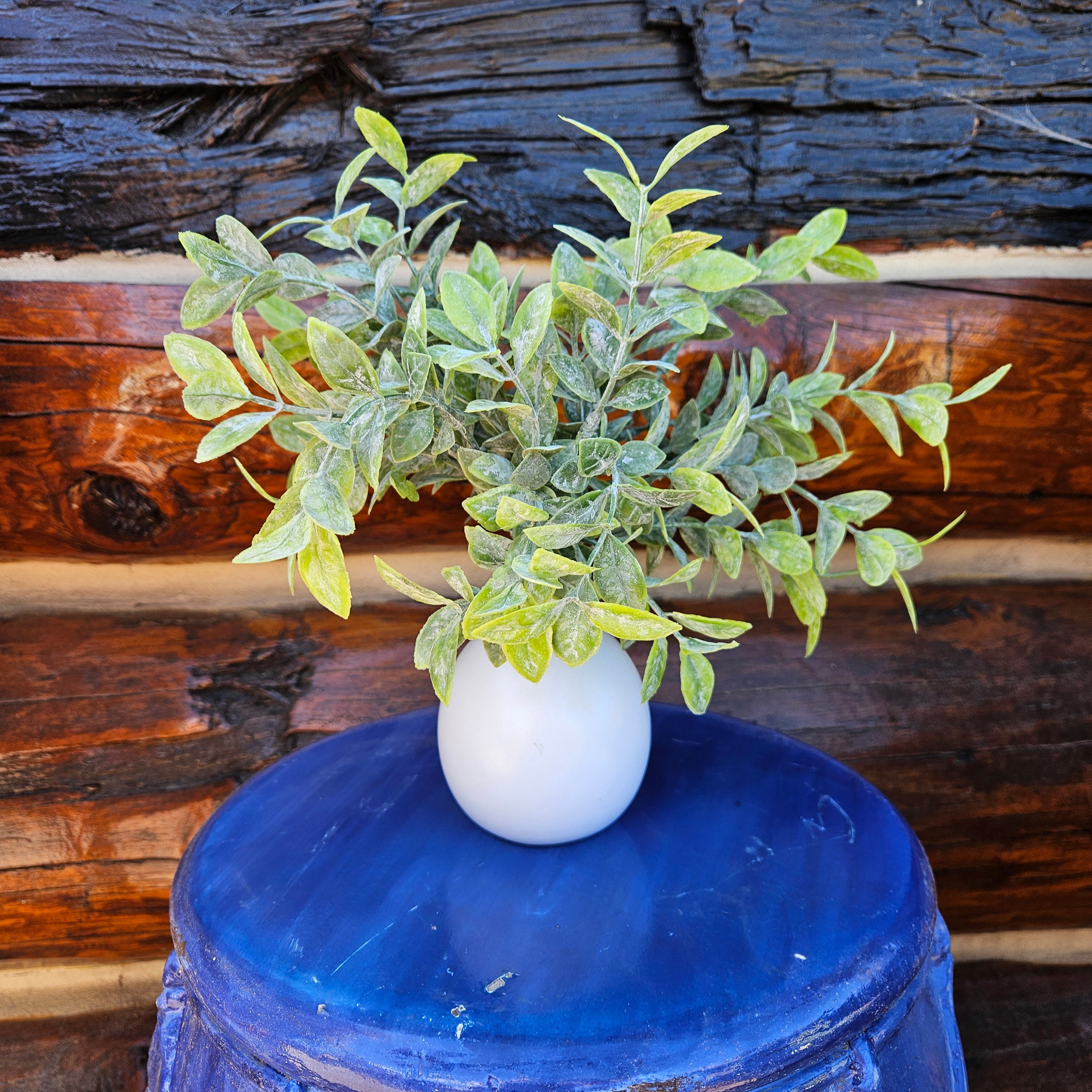 Faux Powdered Tea Leaf in a White Rounded Ceramic Vase