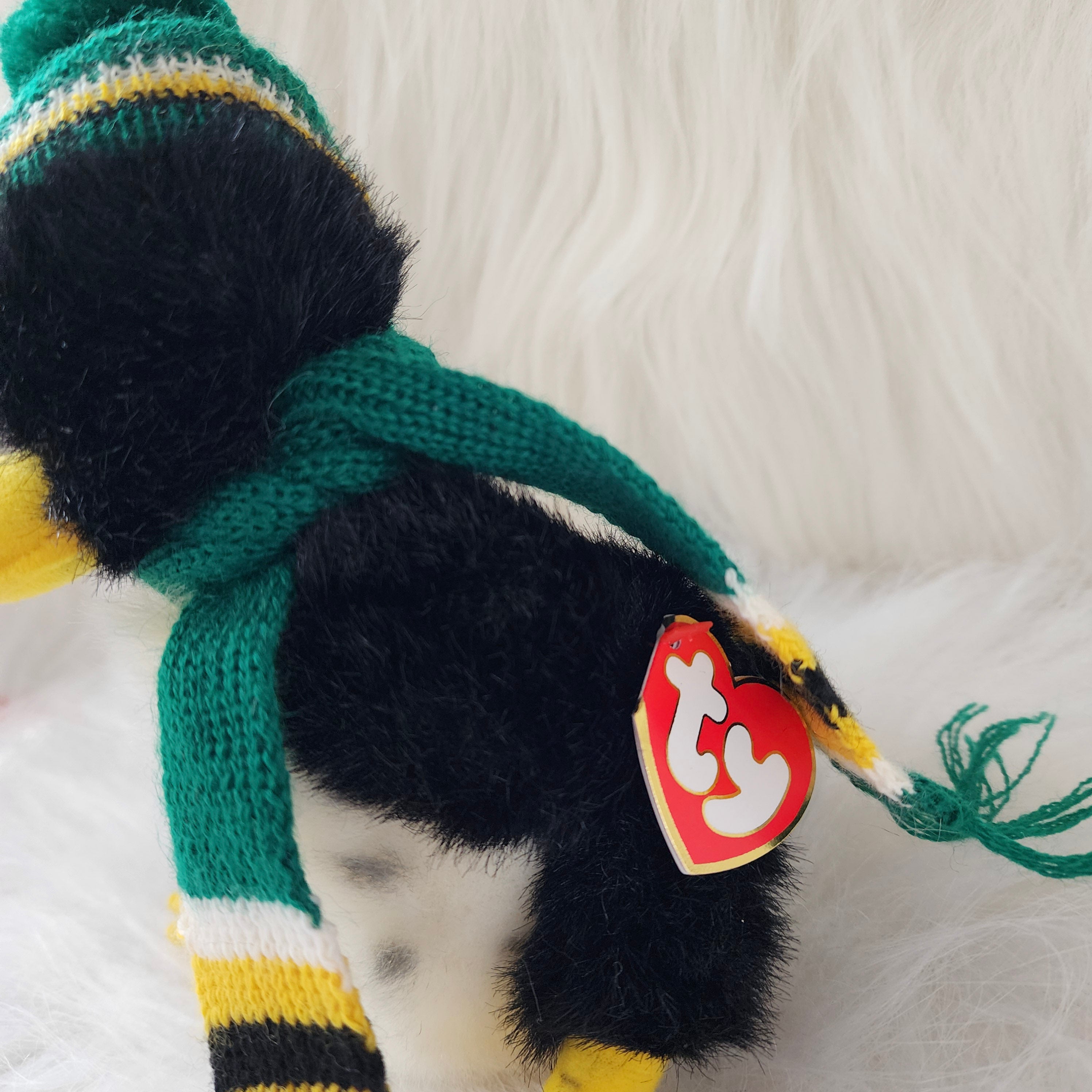 Ty Beanie Babies "Waddlesworth the Penguin"