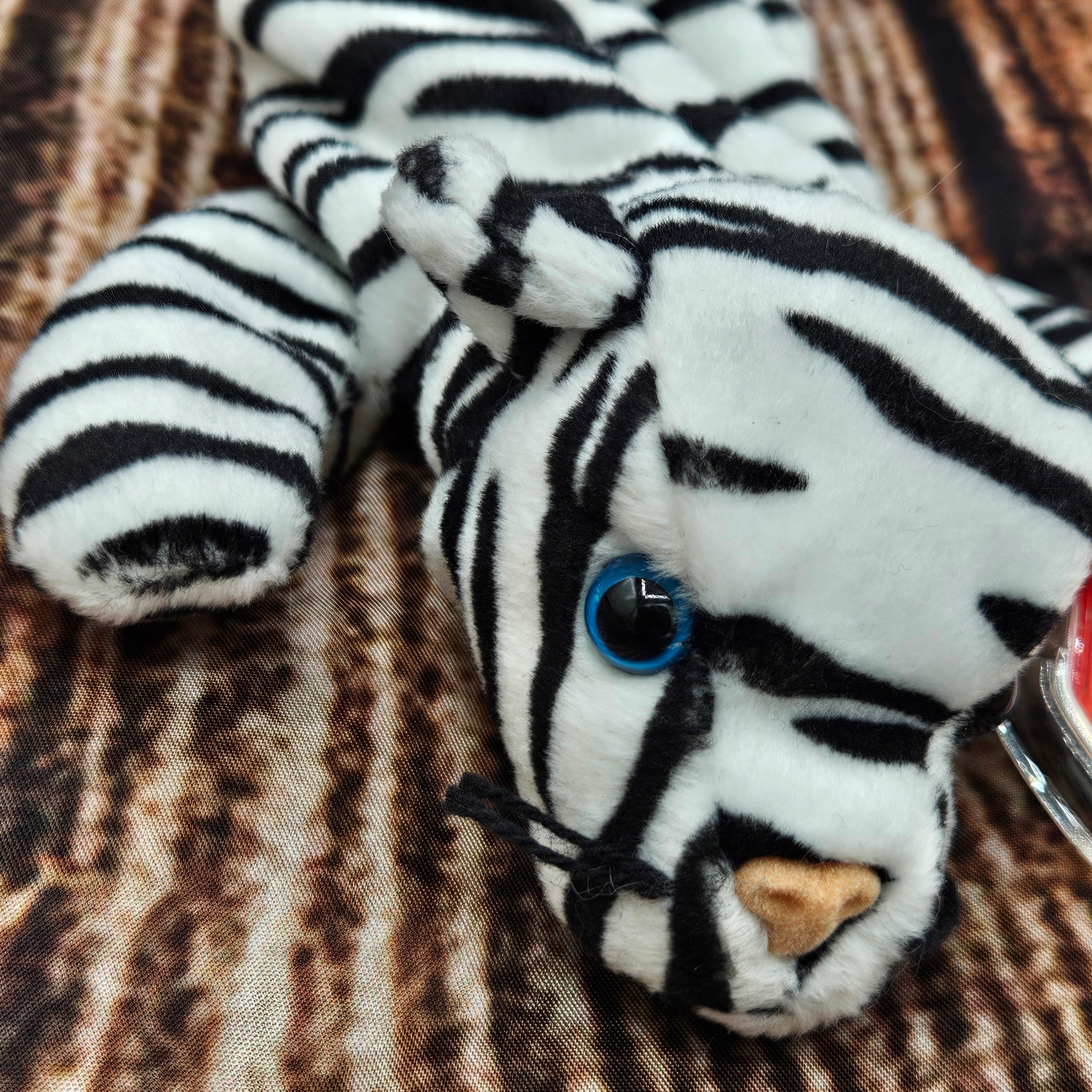 Ty Beanie Babies "Blizzard the White Tiger"