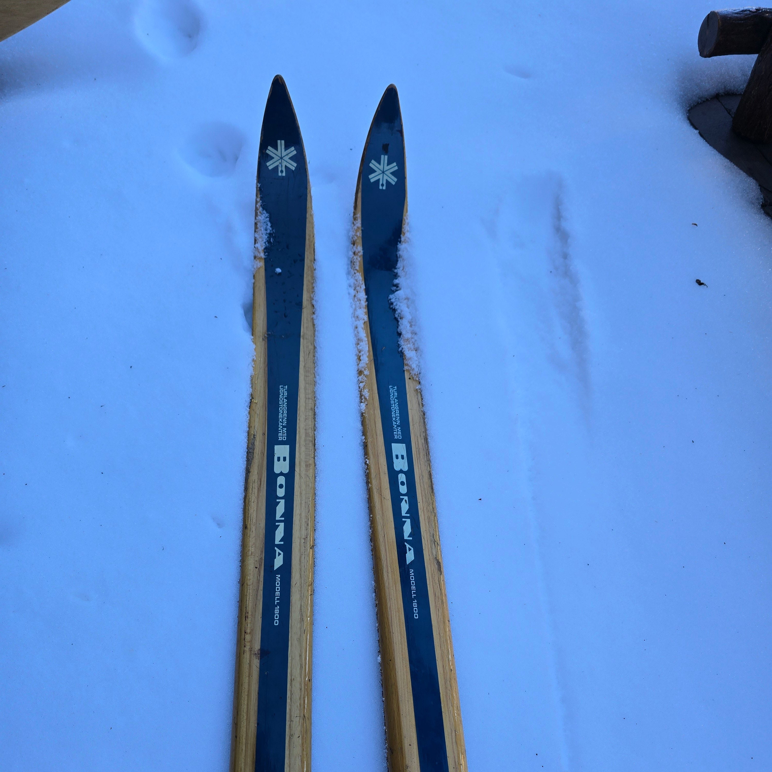 Vintage Bonna 1800 Wood Cross-Country Skis - from NORWAY!