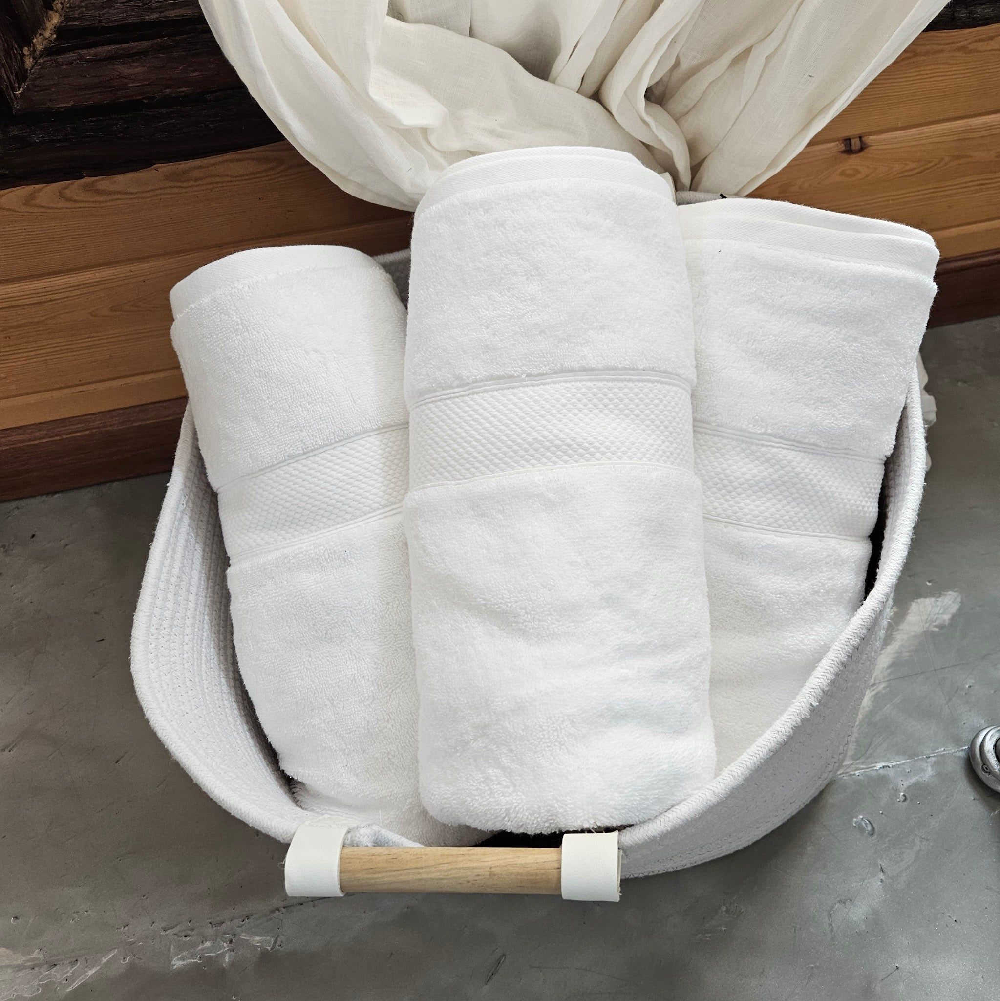 SOHO Living 100% Cotton White Bath Towel