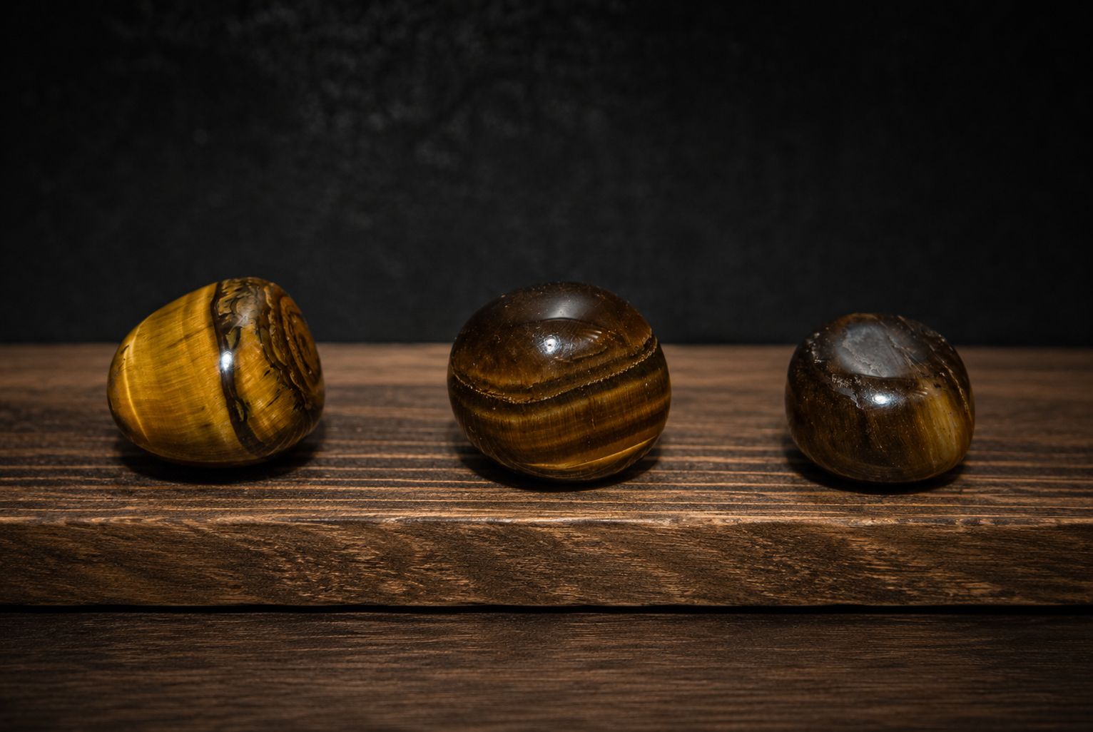 Tiger's Eye Tumbled Stone