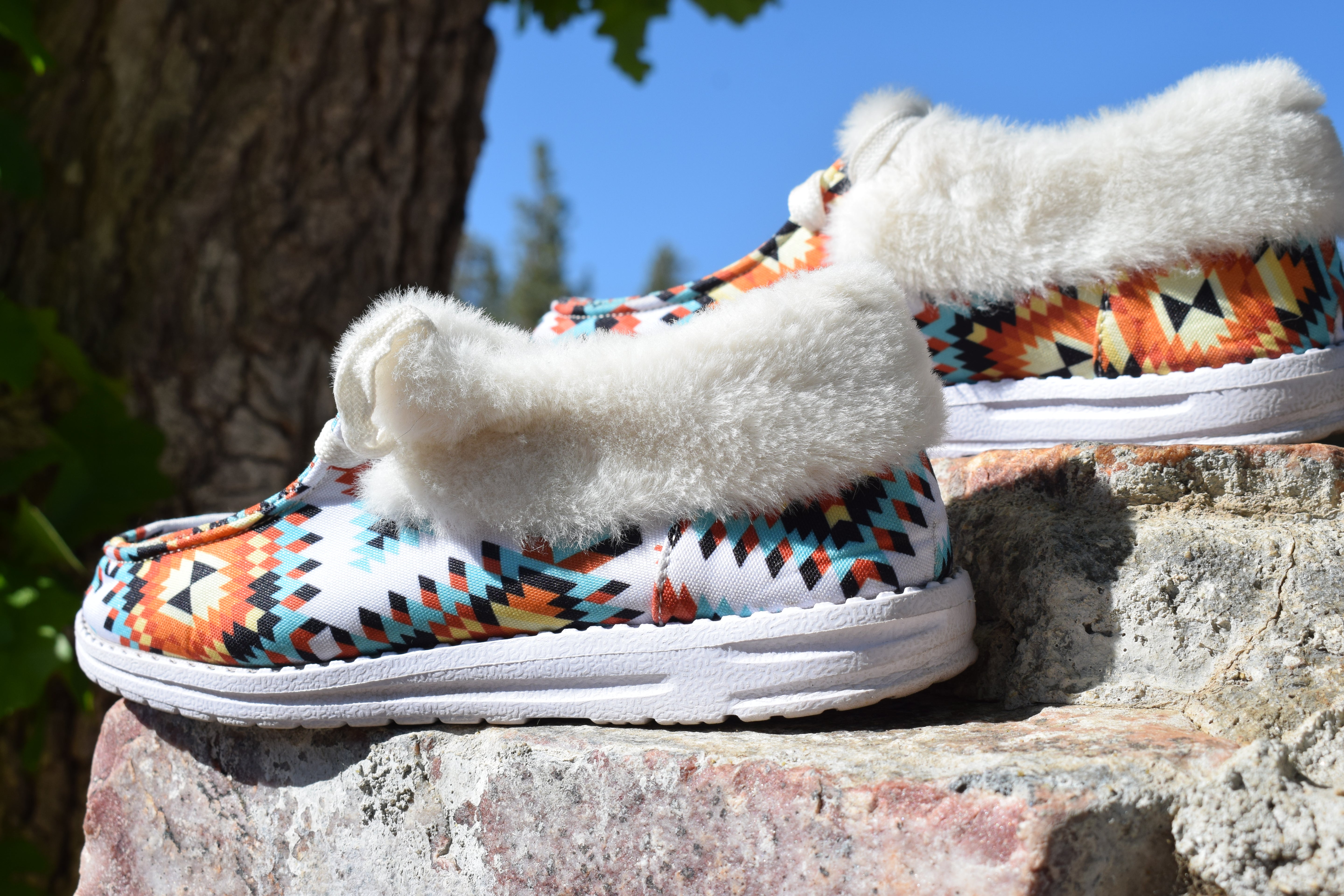 Women’s Colorful Geometric Print Slip-On Shoes – Faux Fur Lined – Size 6 US / 37 EU