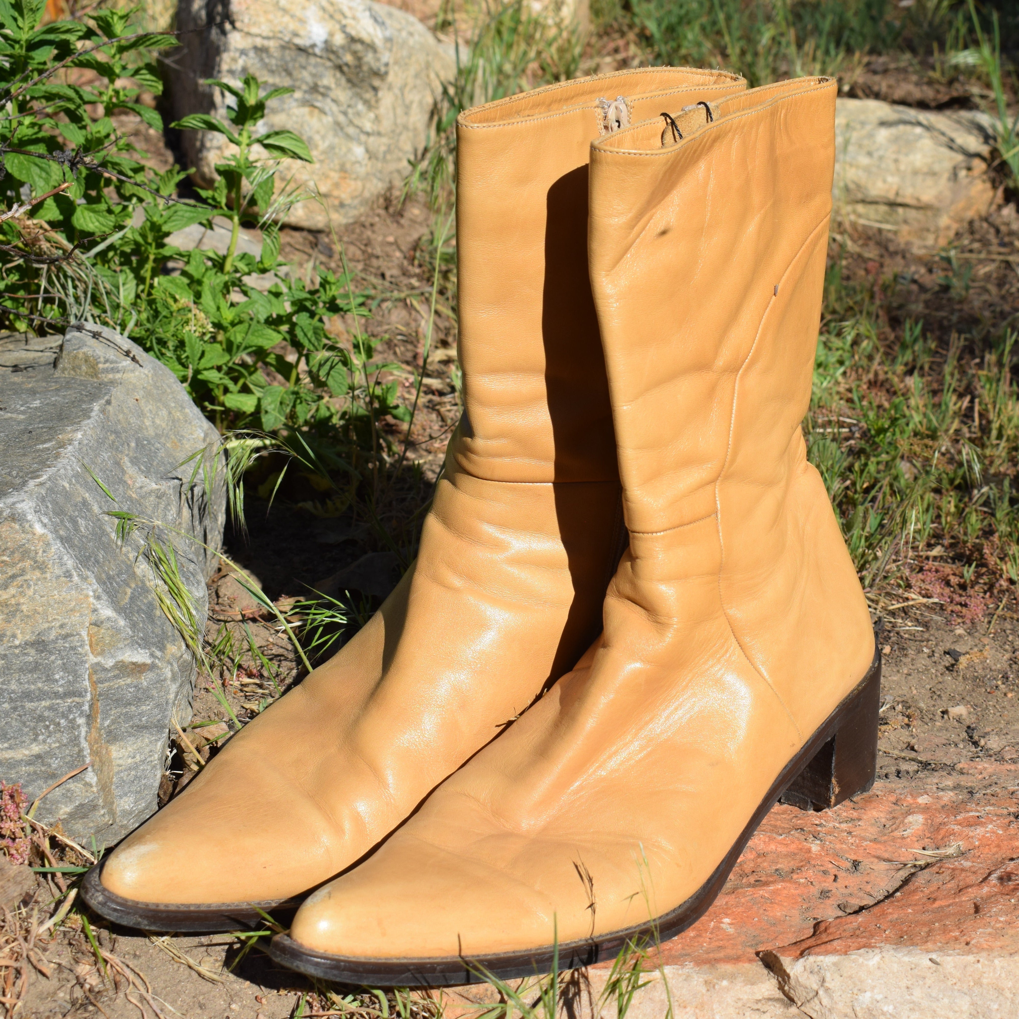 Gregor Beige Leather Zipper Boots with Pointed Toe