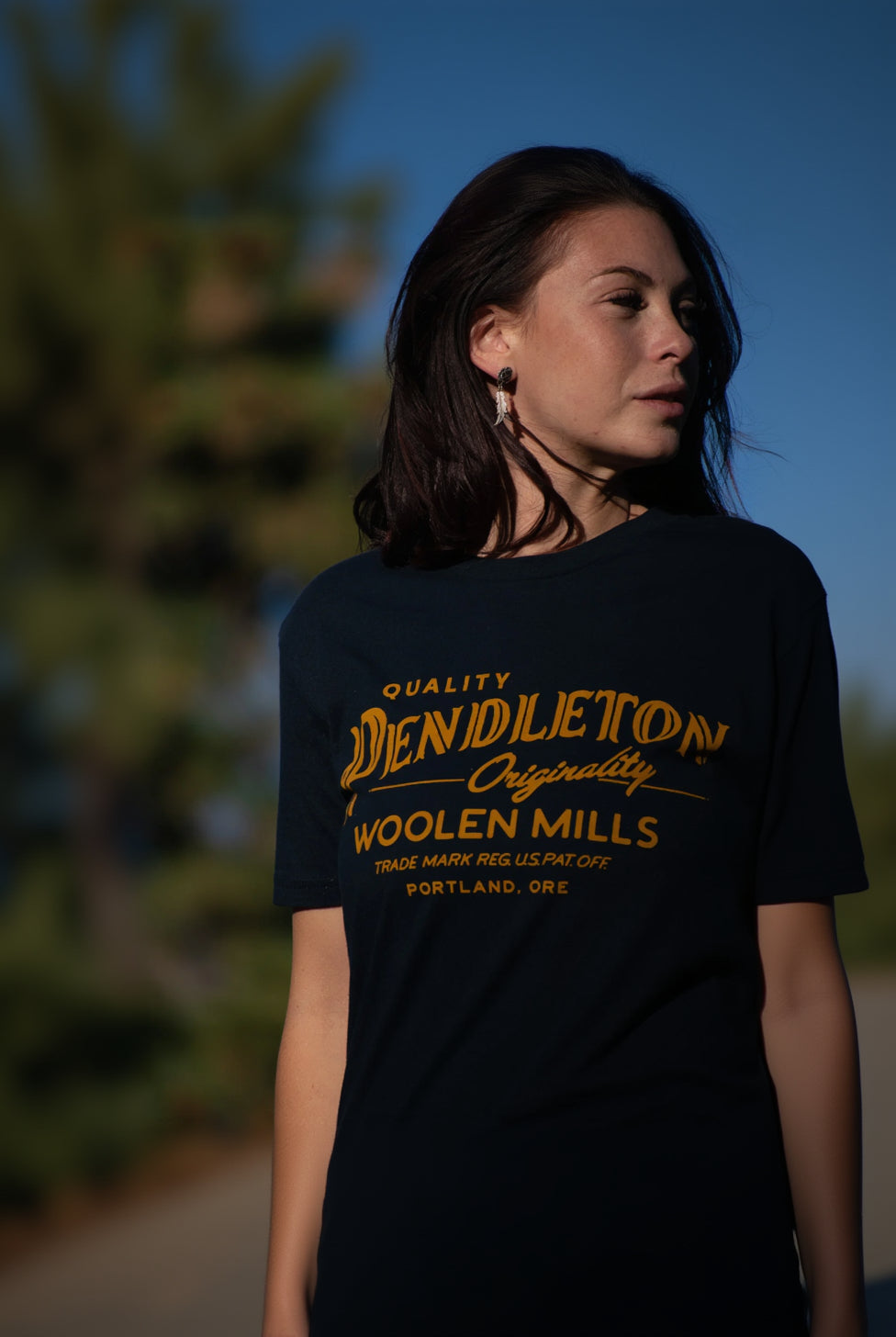 Pendleton Woolen Mills Navy Blue Logo Graphic T Shirt Size Small