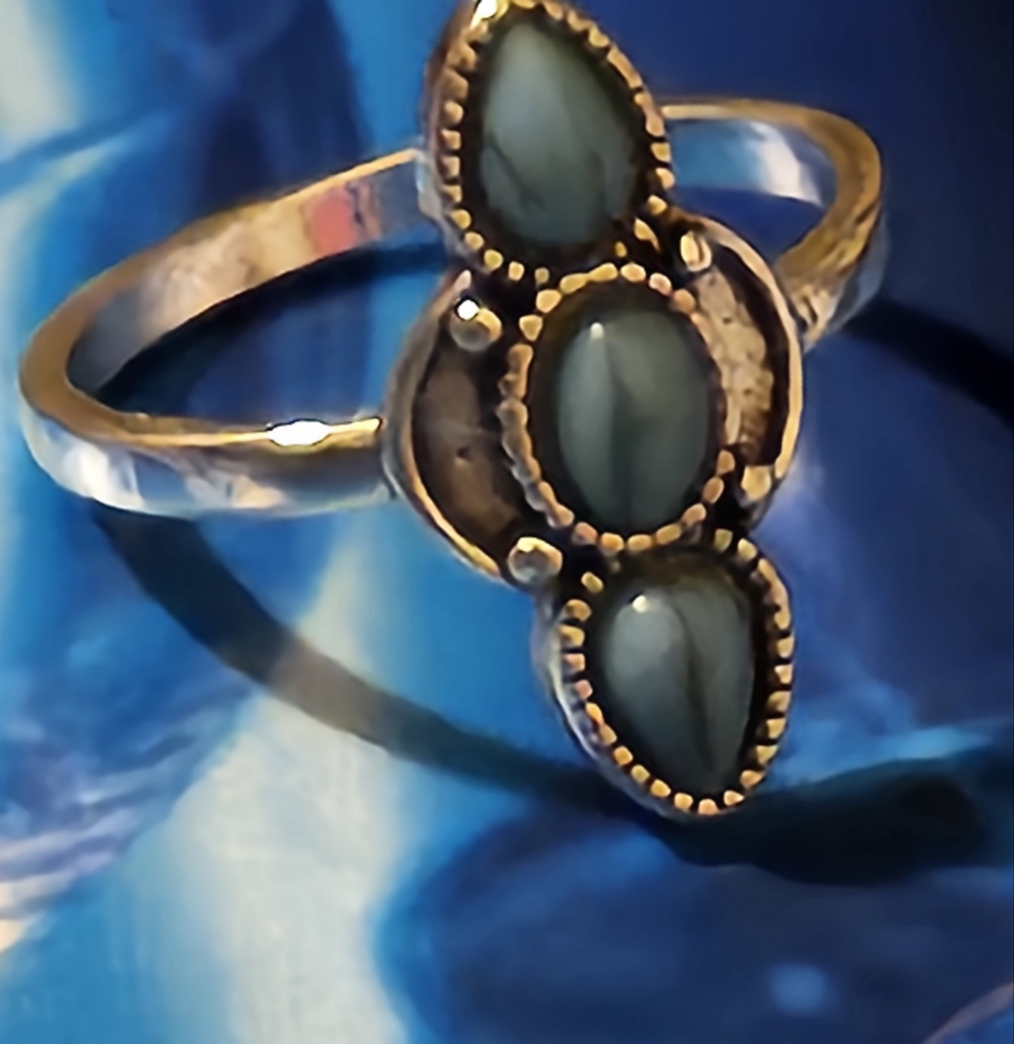 Bright Alloy Plated Silver Faux Turquoise Ring Size 9.5