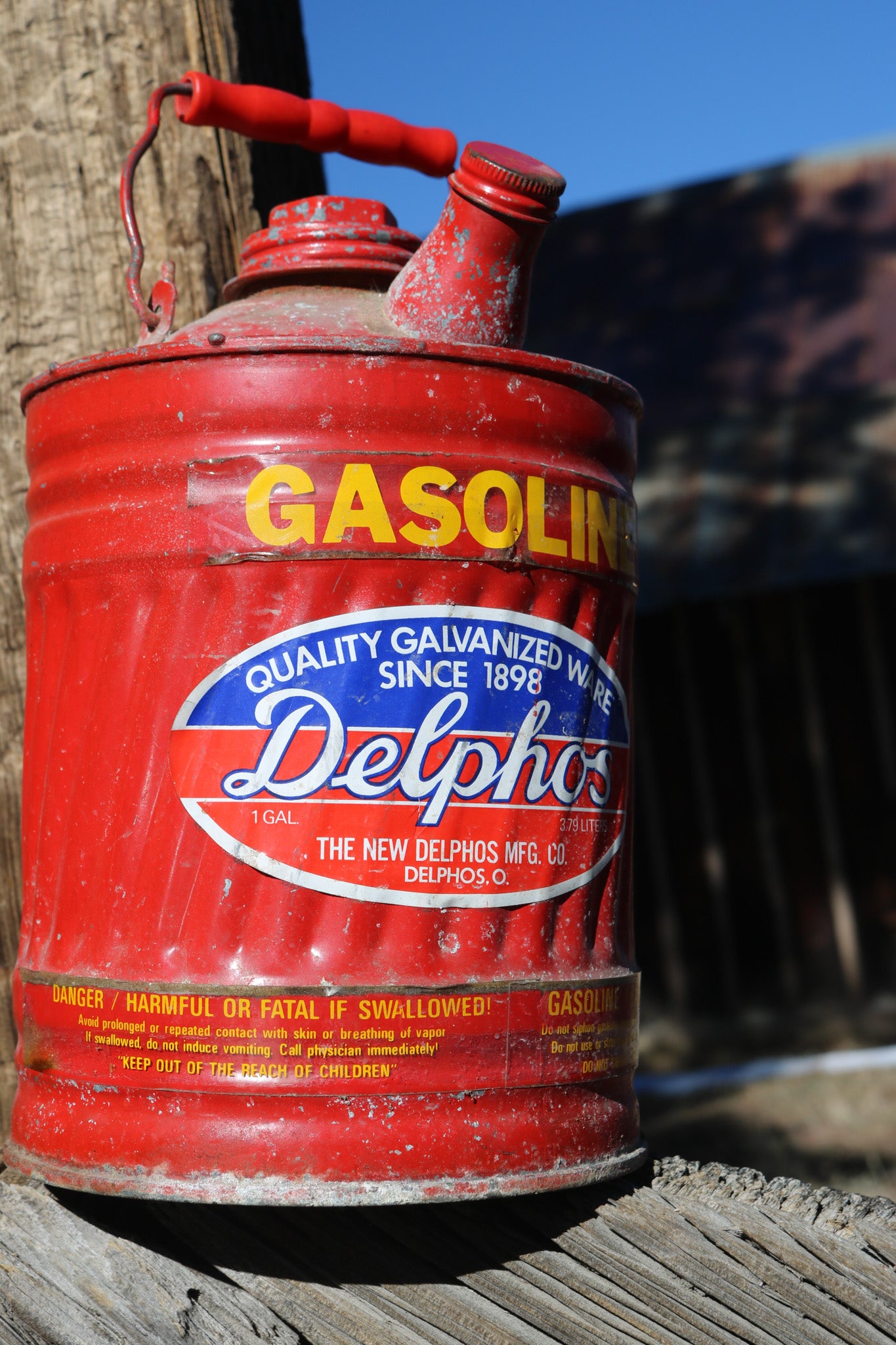 Vintage Delphos 1-Gallon Galvanized Gas Can