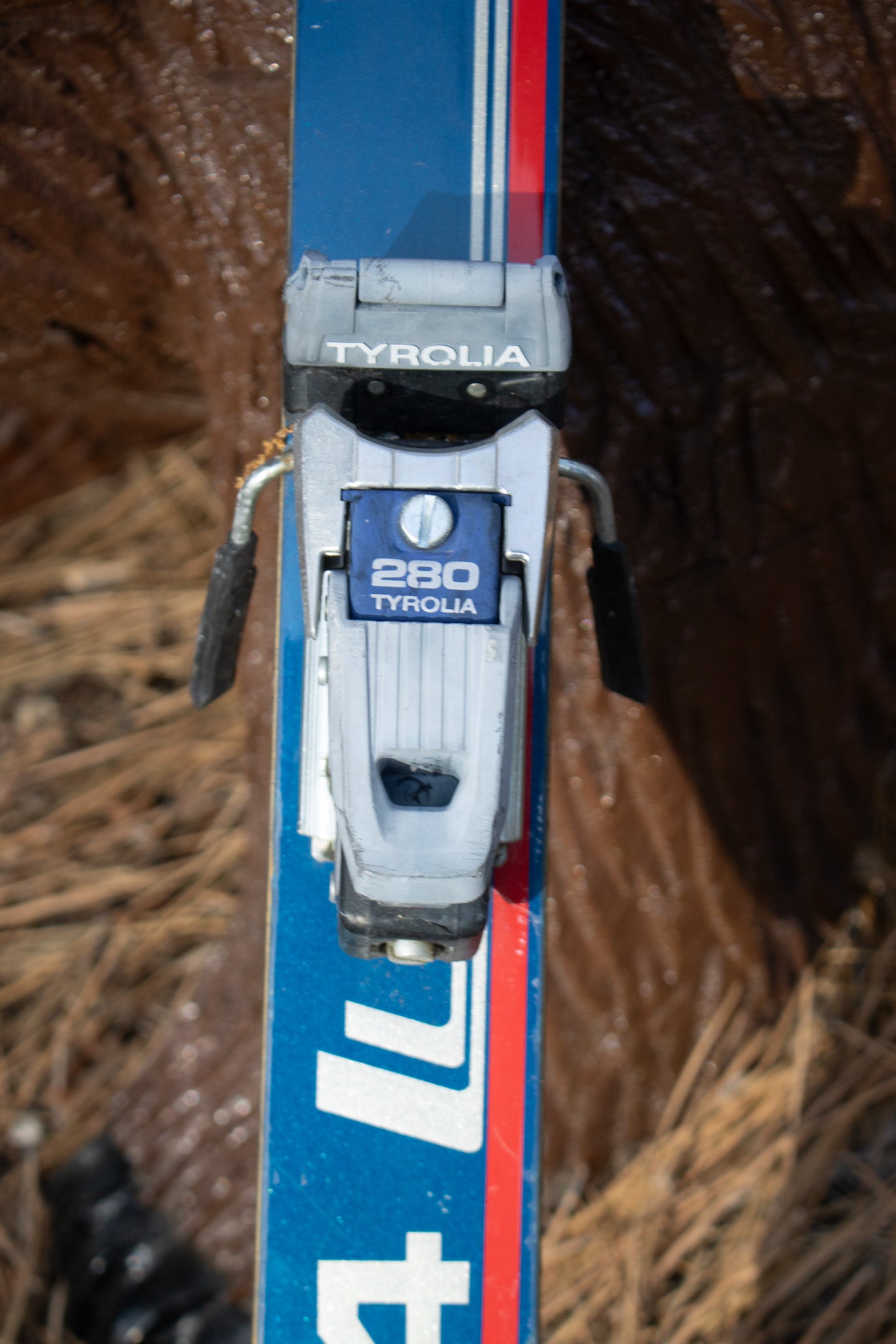 Rossignol Brand Skis SX944L With Tyrolia Bindings