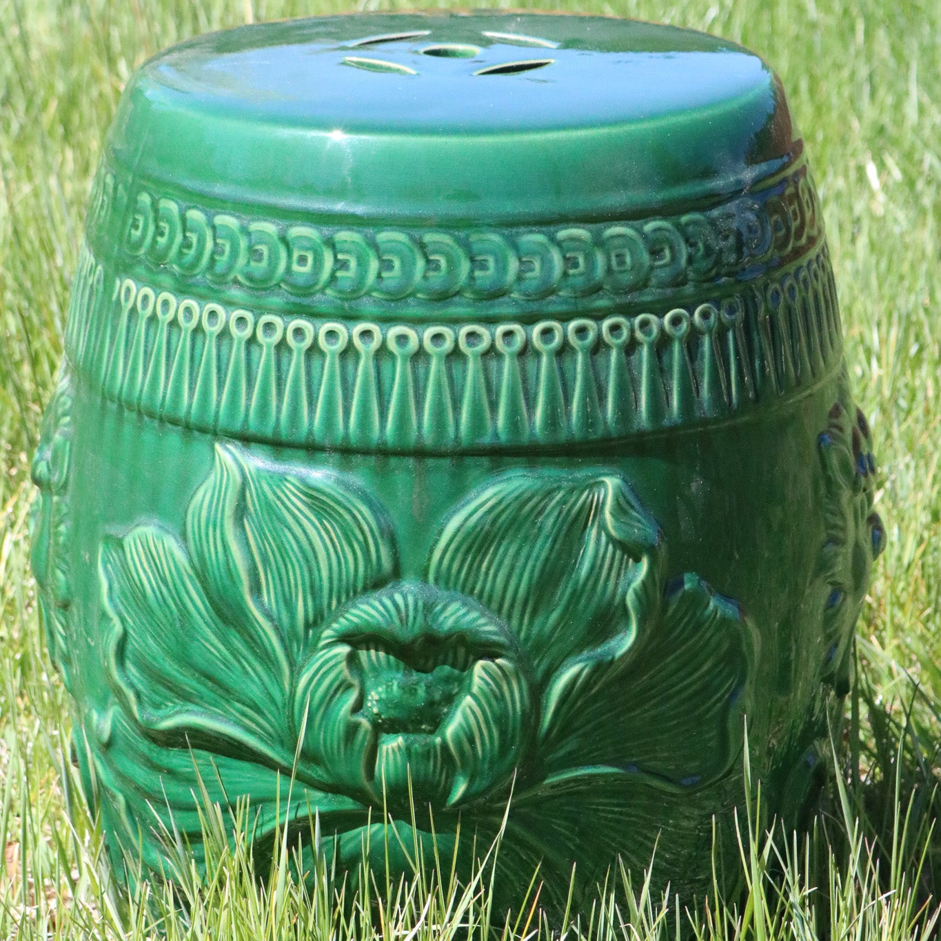 ENILSA Decorative Ceramic Garden Stool Glazed Lion’s Head Side Table