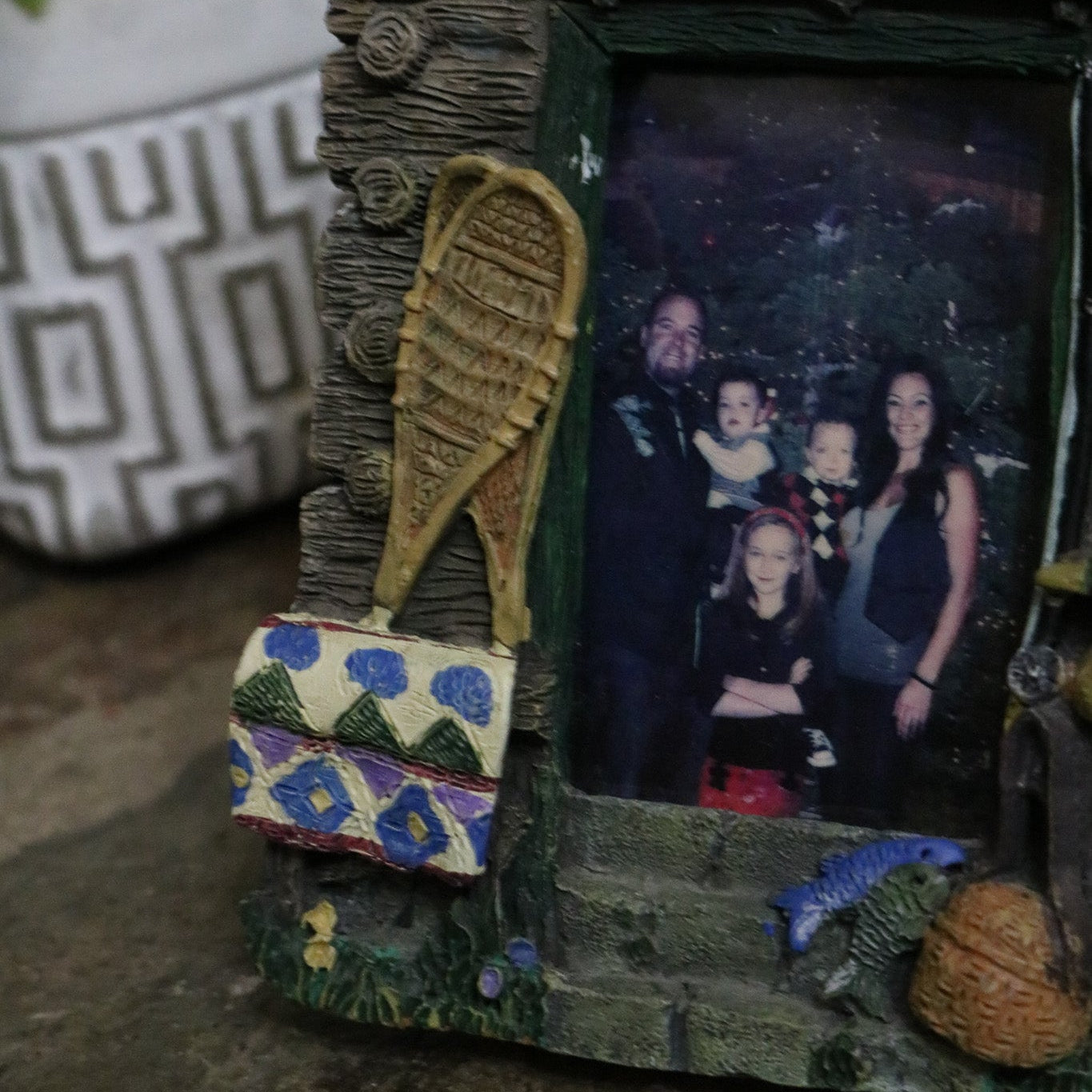 Mini Cabin 3D Design 3 1/2" x 5 1/2" Picture Frame