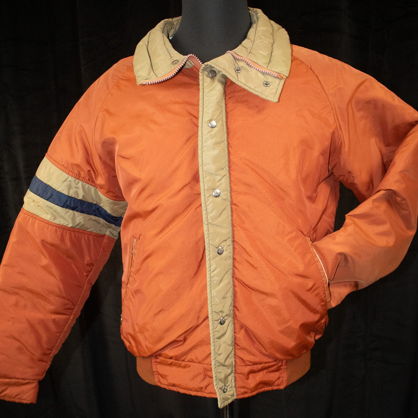 Vintage Alpine Designs Orange Puffer Jacket Insulated Coat Size Large Retro Outdoor Style