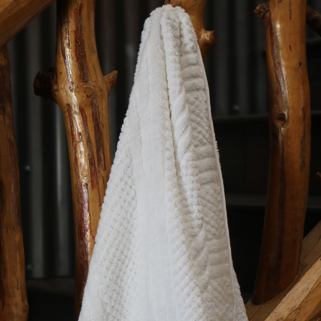Common Thread Brand 6 Piece White Towel Set