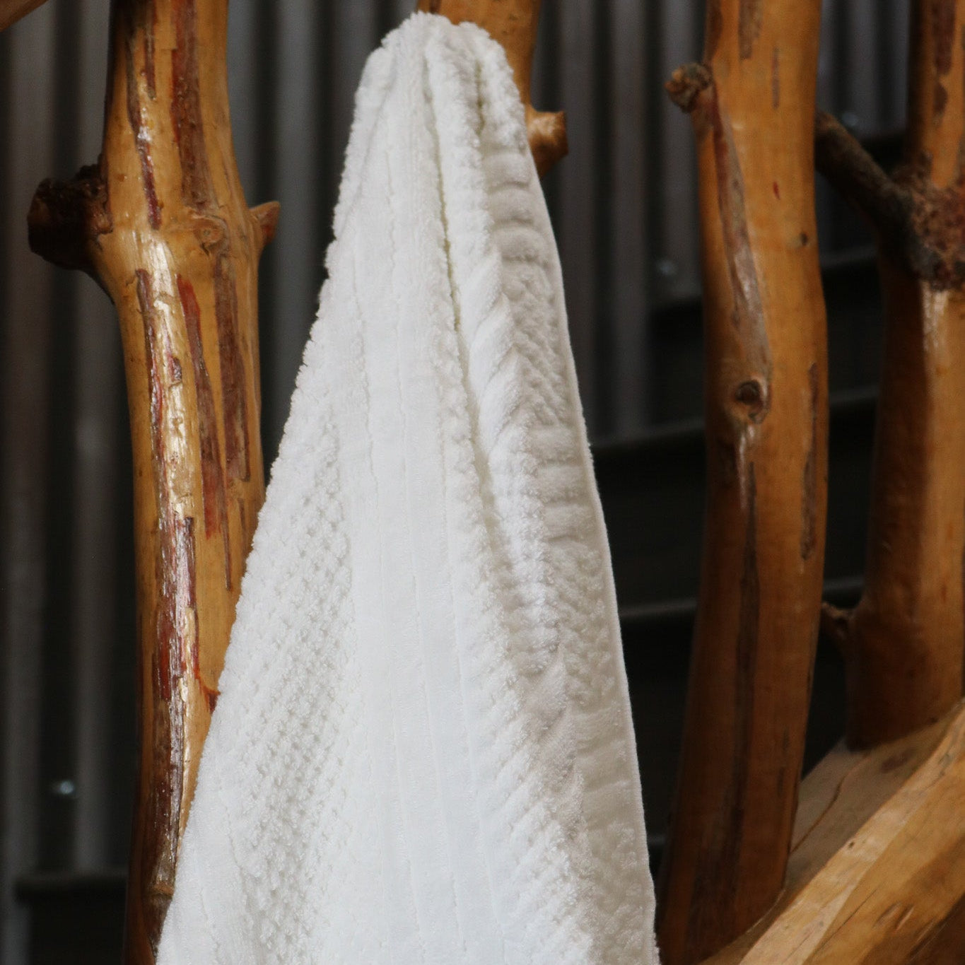 Common Thread Brand 6 Piece White Towel Set