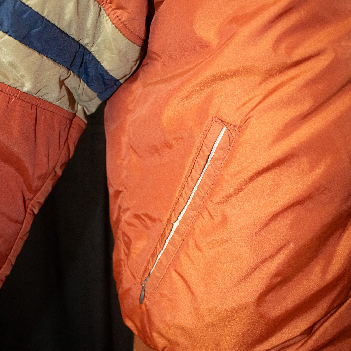 Vintage Alpine Designs Orange Puffer Jacket Insulated Coat Size Large Retro Outdoor Style