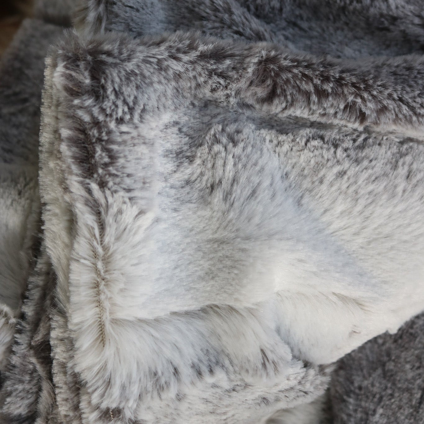 DKNY Grey Faux Fur Throw Blanket Wide Stripe Design 50”x 60”