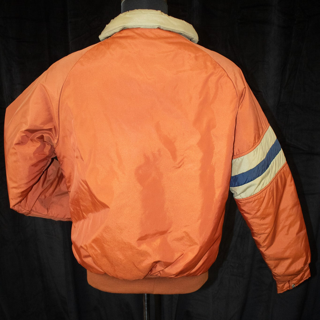 Vintage Alpine Designs Orange Puffer Jacket Insulated Coat Size Large Retro Outdoor Style