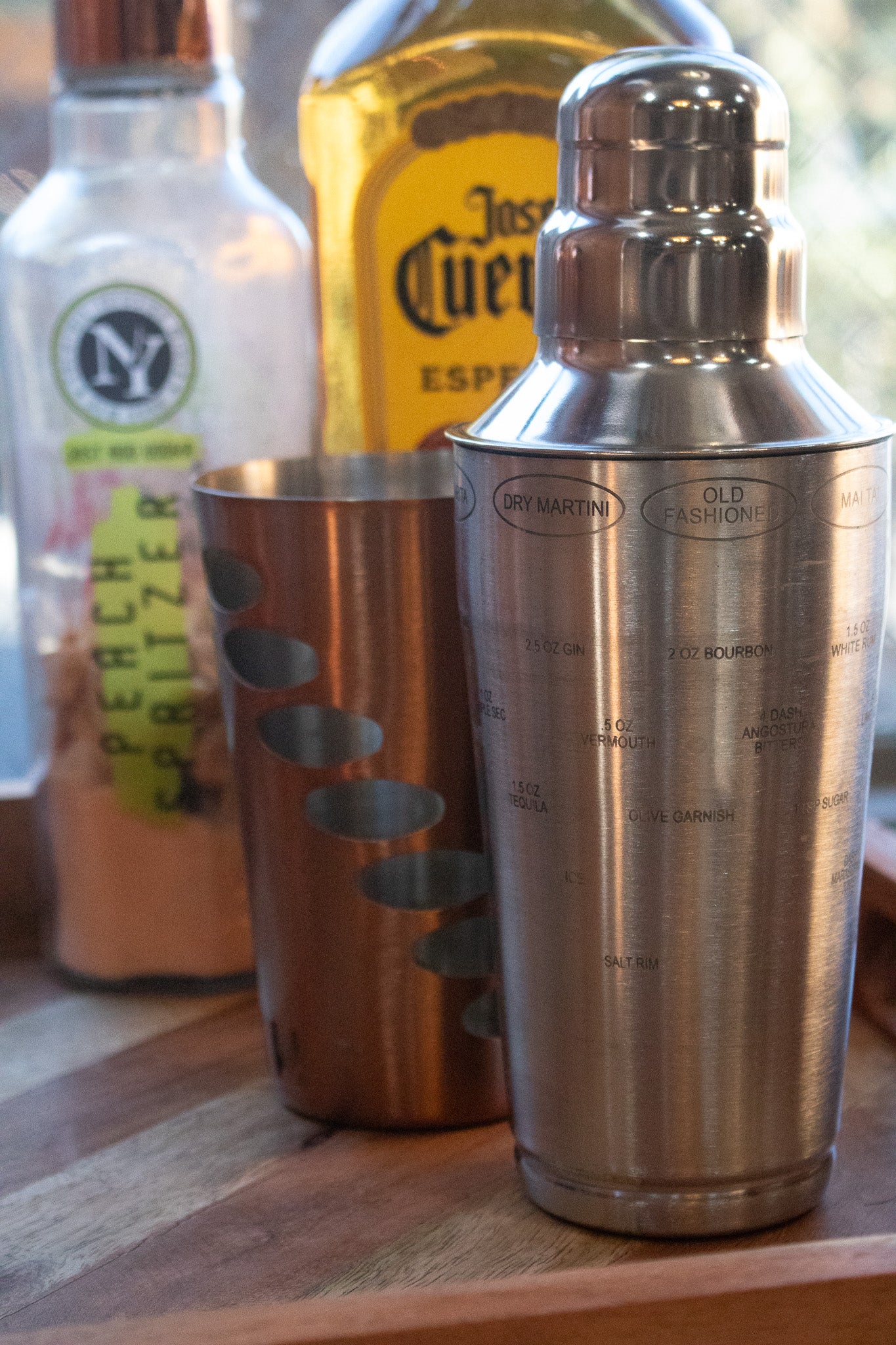 Stainless Steel and Copper Spin and Select 20oz Cocktail Shaker with 8 Recipe Card
