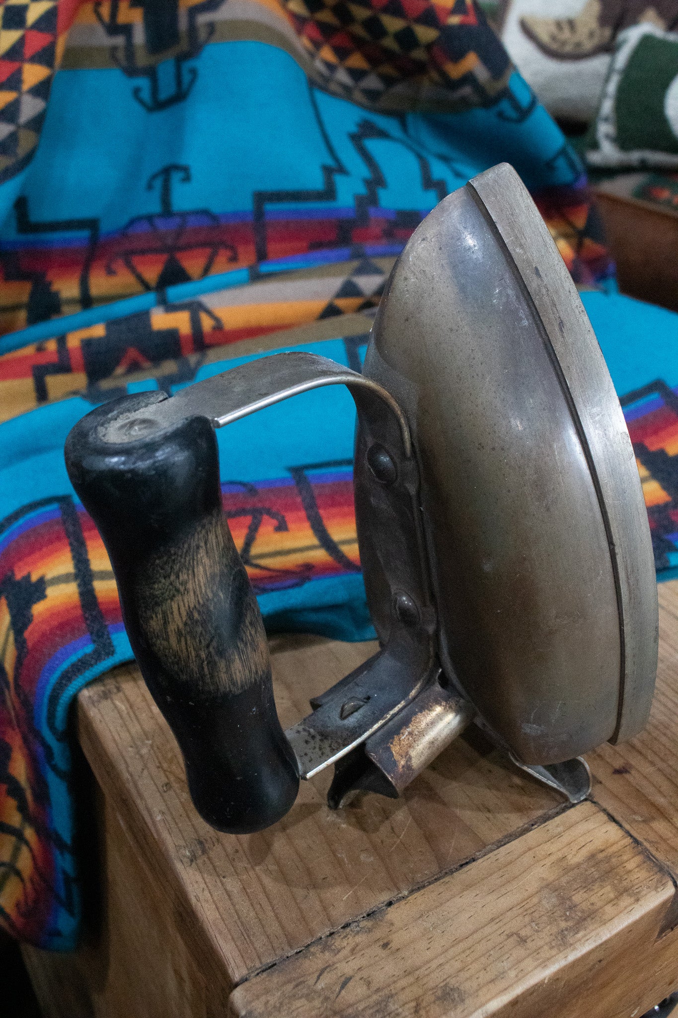 Edison 1906 Electric Cast Iron with Missing Electric Cord