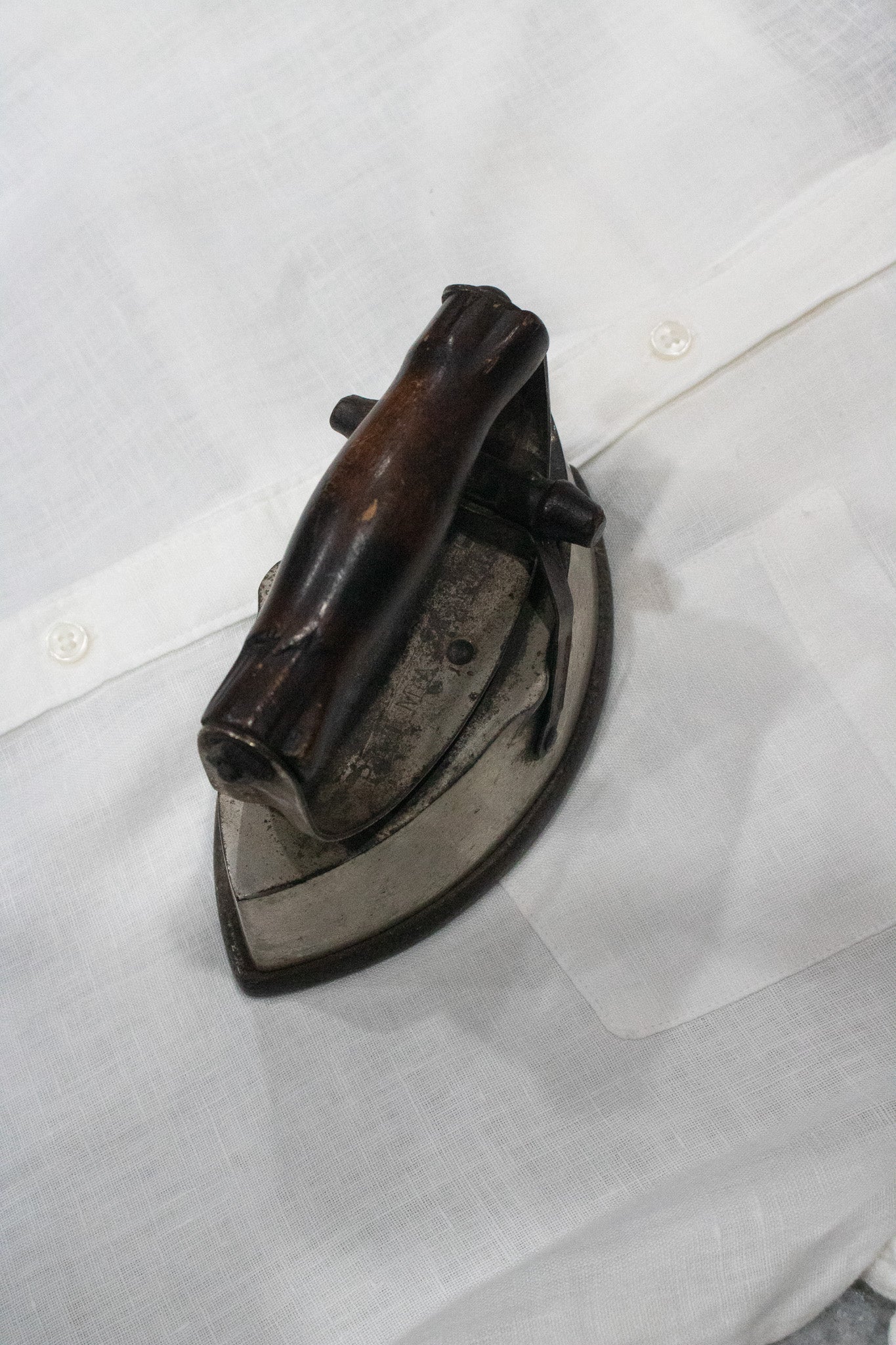 Wood Handle Cast Iron with Removable Hot Plate