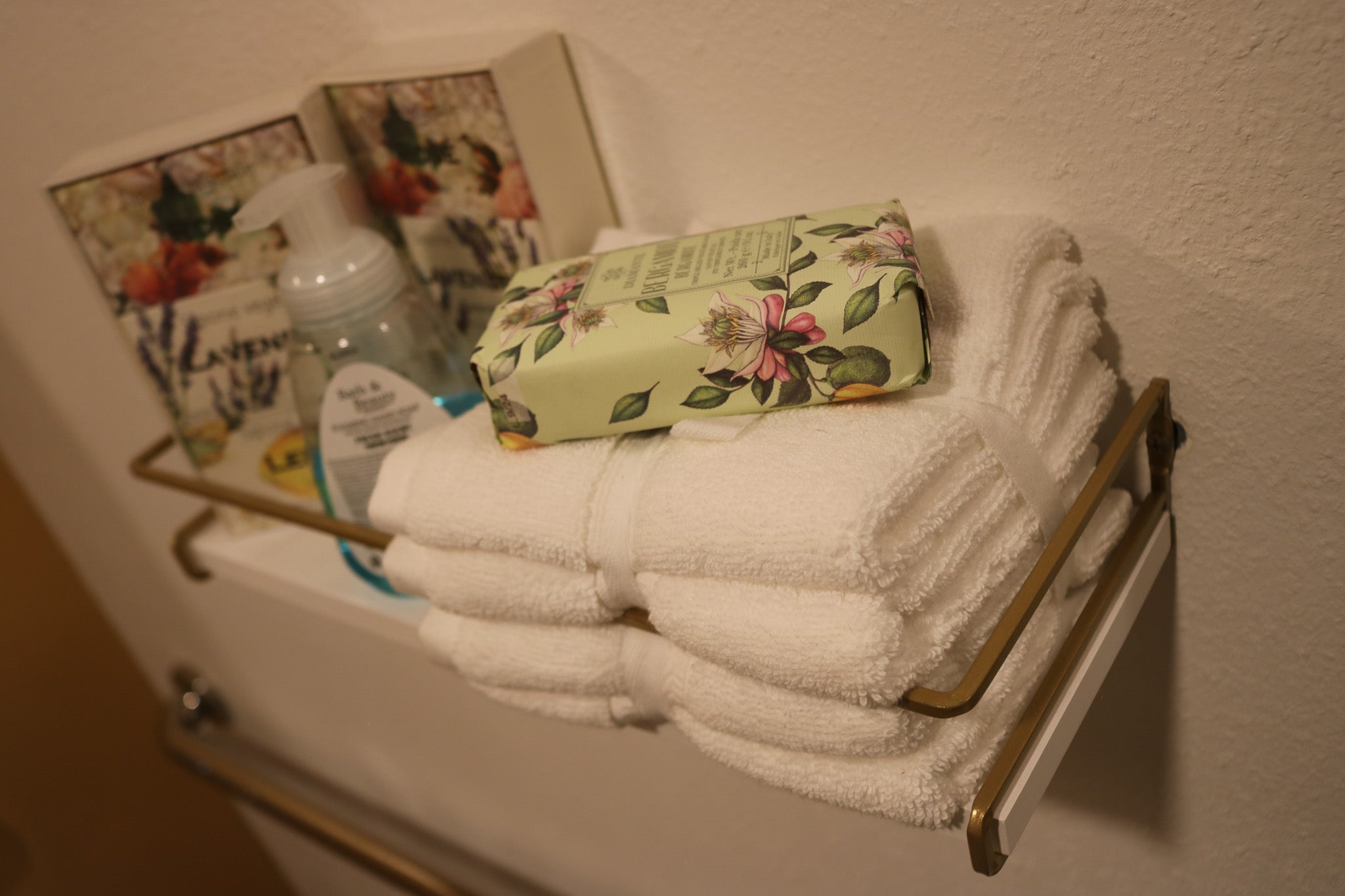 Brooks Brothers Set of Four Premium Turkish White Washcloths