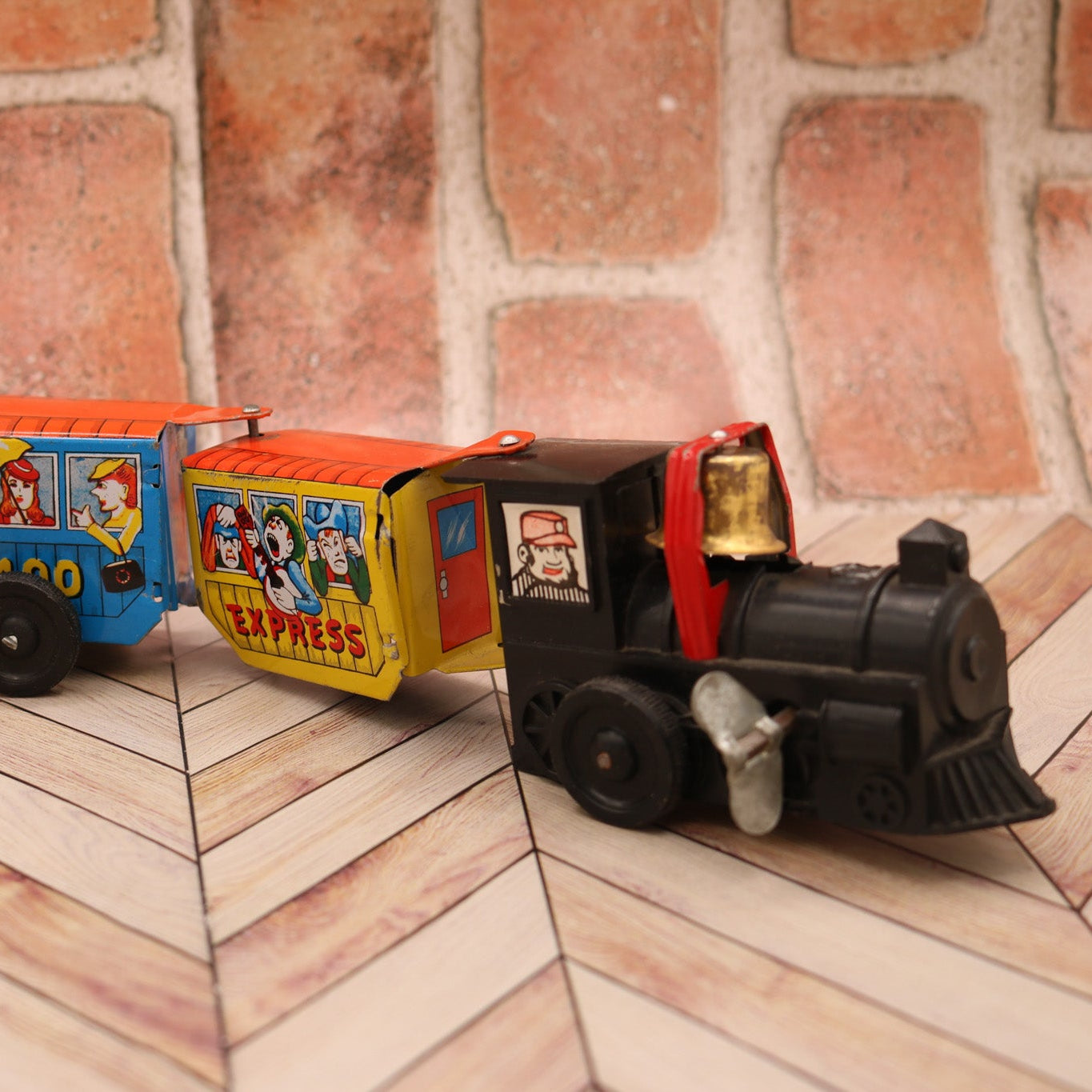 Vintage Windup Western Express 8400 Toy Train