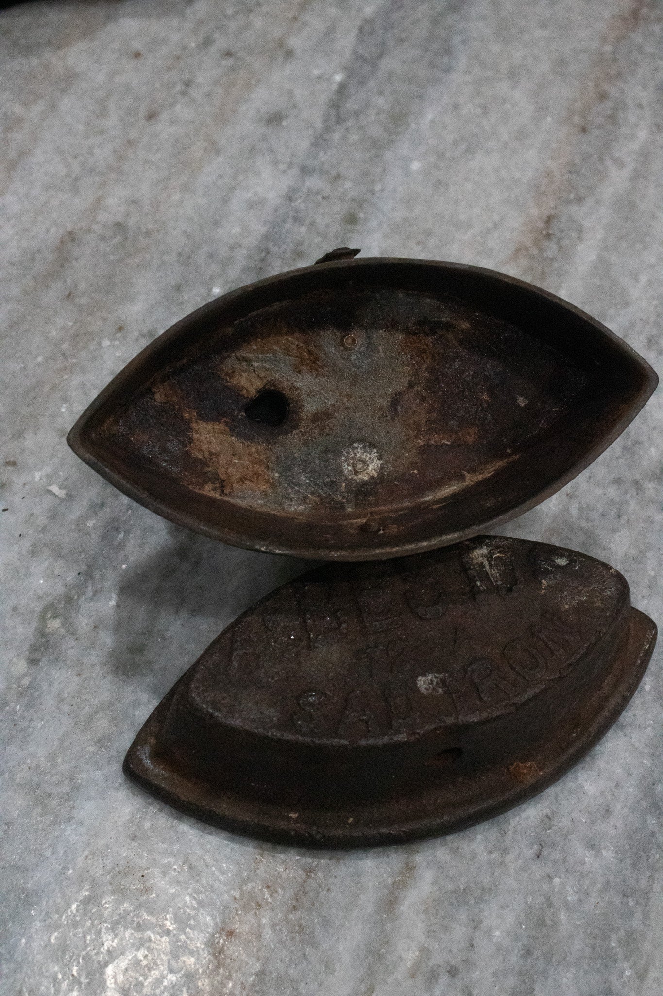 Wood Handle Cast Iron with Removable Hot Plate
