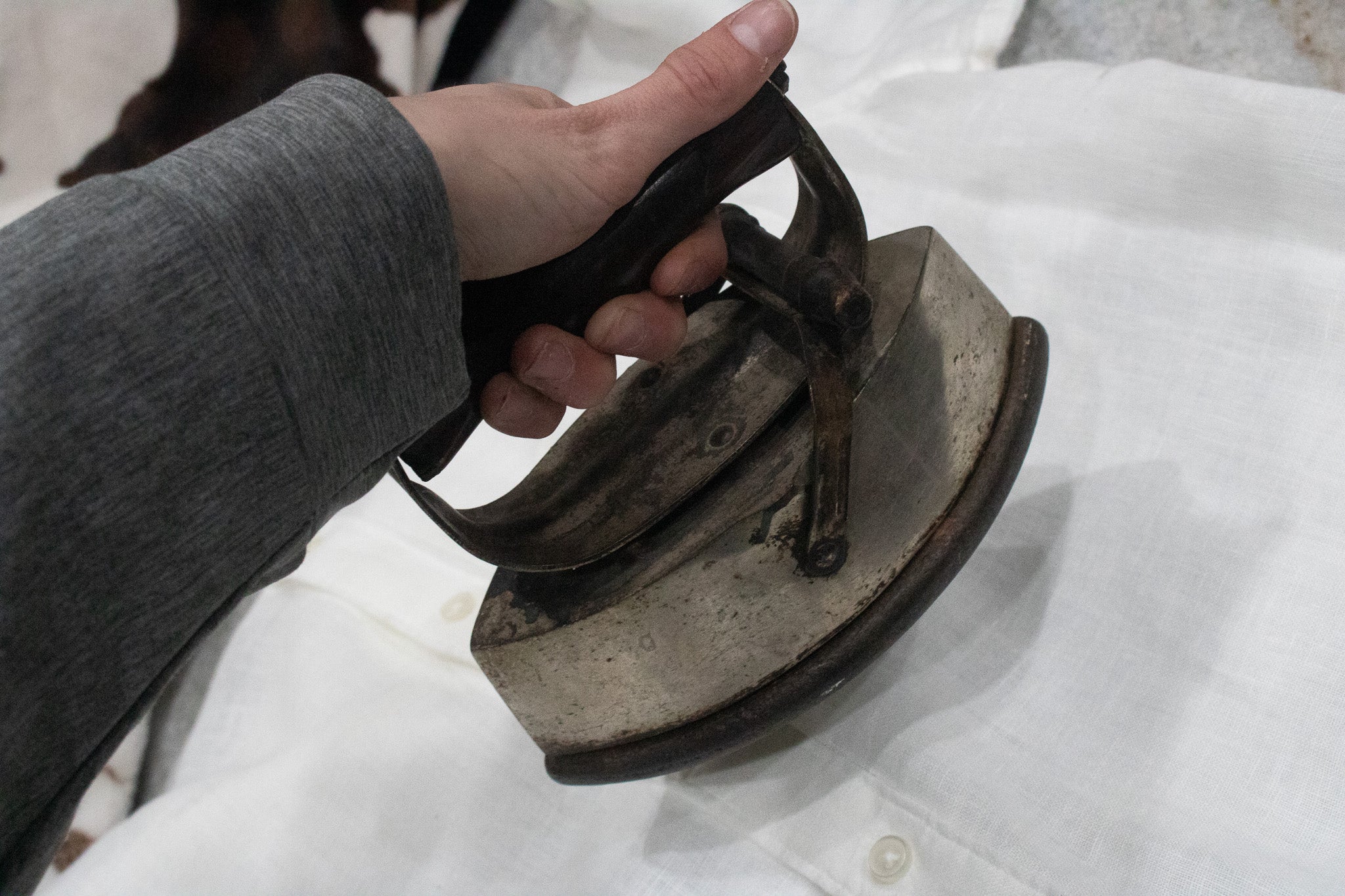 Wood Handle Cast Iron with Removable Hot Plate