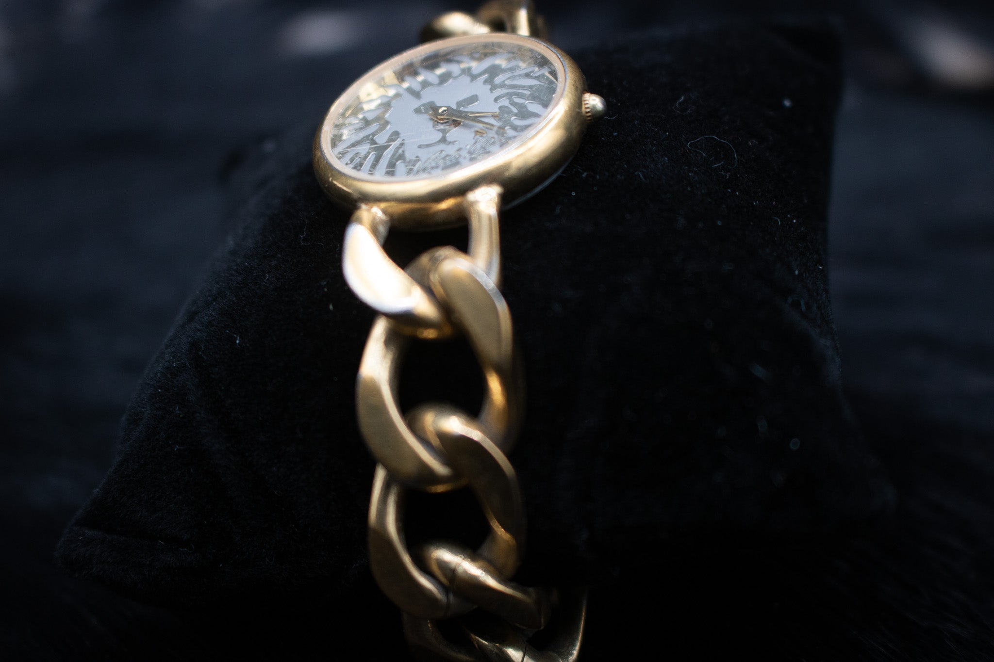80s Vintage Anne Kline Lion Face Chain Link Bans Goldtone Watch