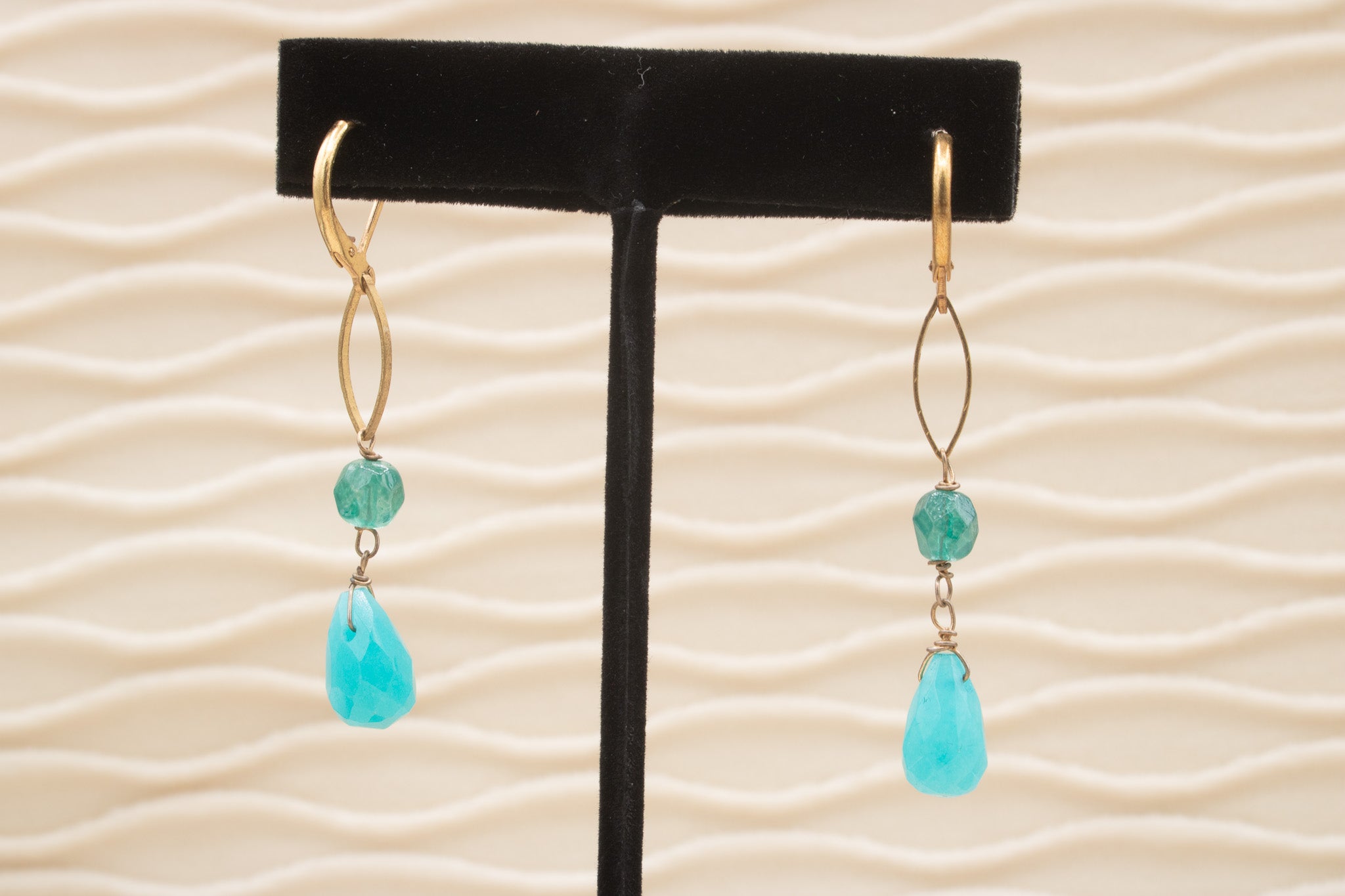 Presious Blue Bead Dangle Earring