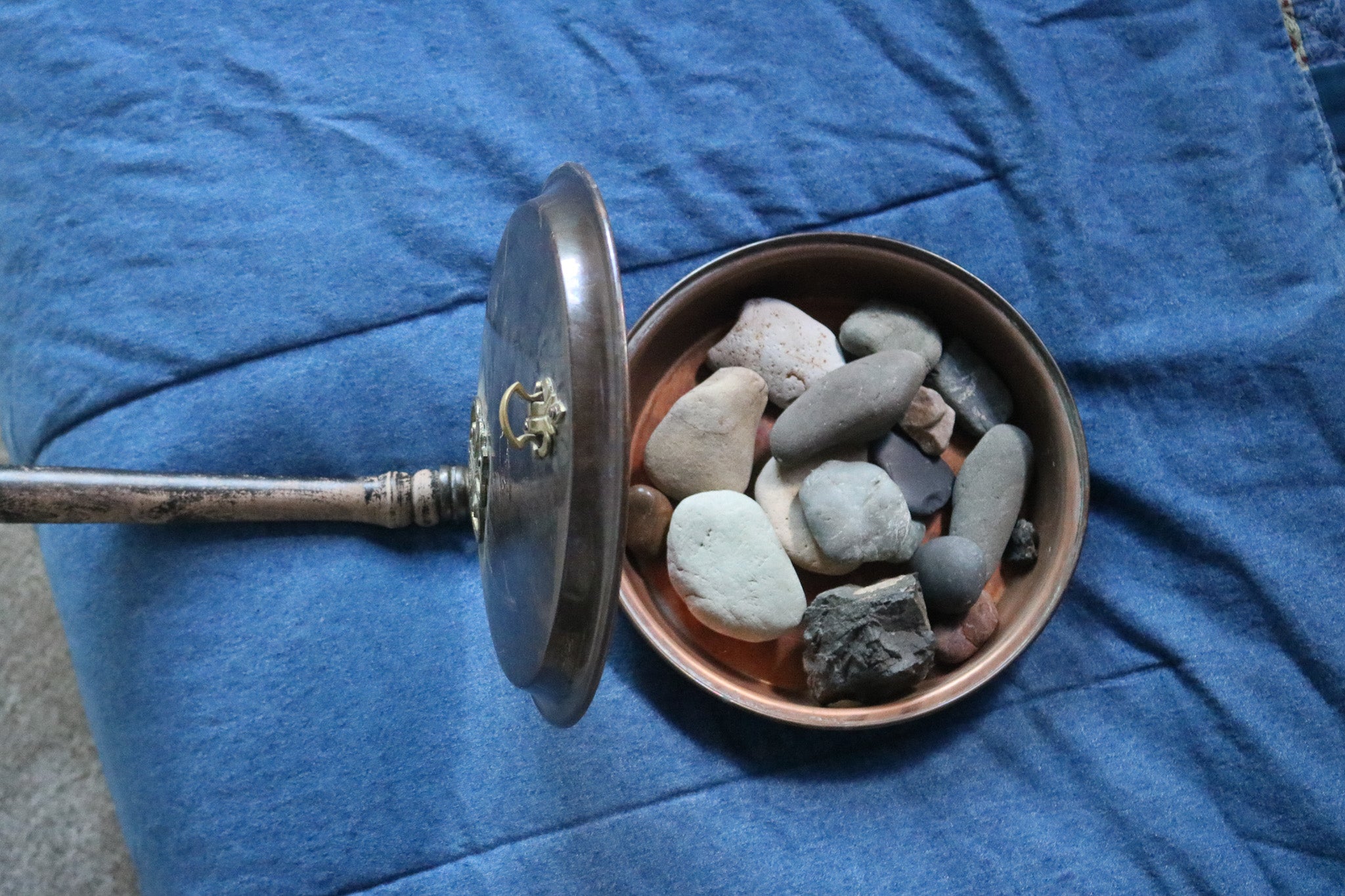 Antique Copper Bed Warmer with Wooden Handle