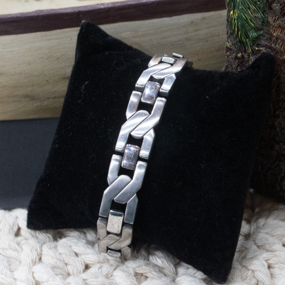 Men's Stainless Steel Silver Curved Link Bracelet-10"